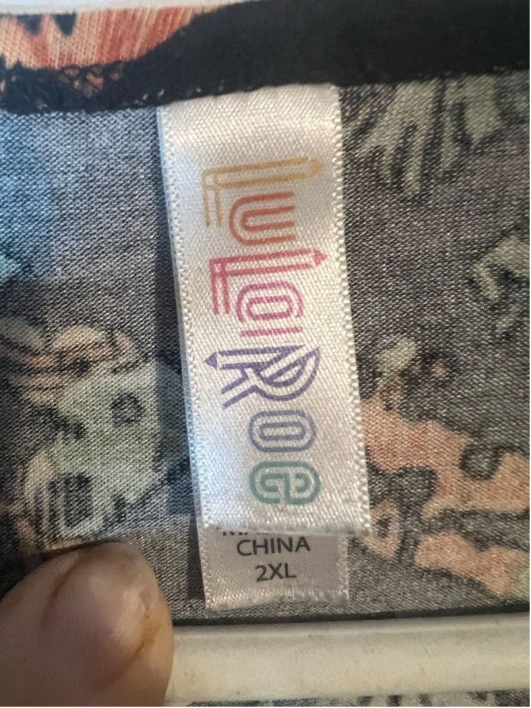 Other Women's LuLaRoe Tunic Top 2XL Black Multi-color Size XXS / US 00 / IT 34 - 3 Thumbnail