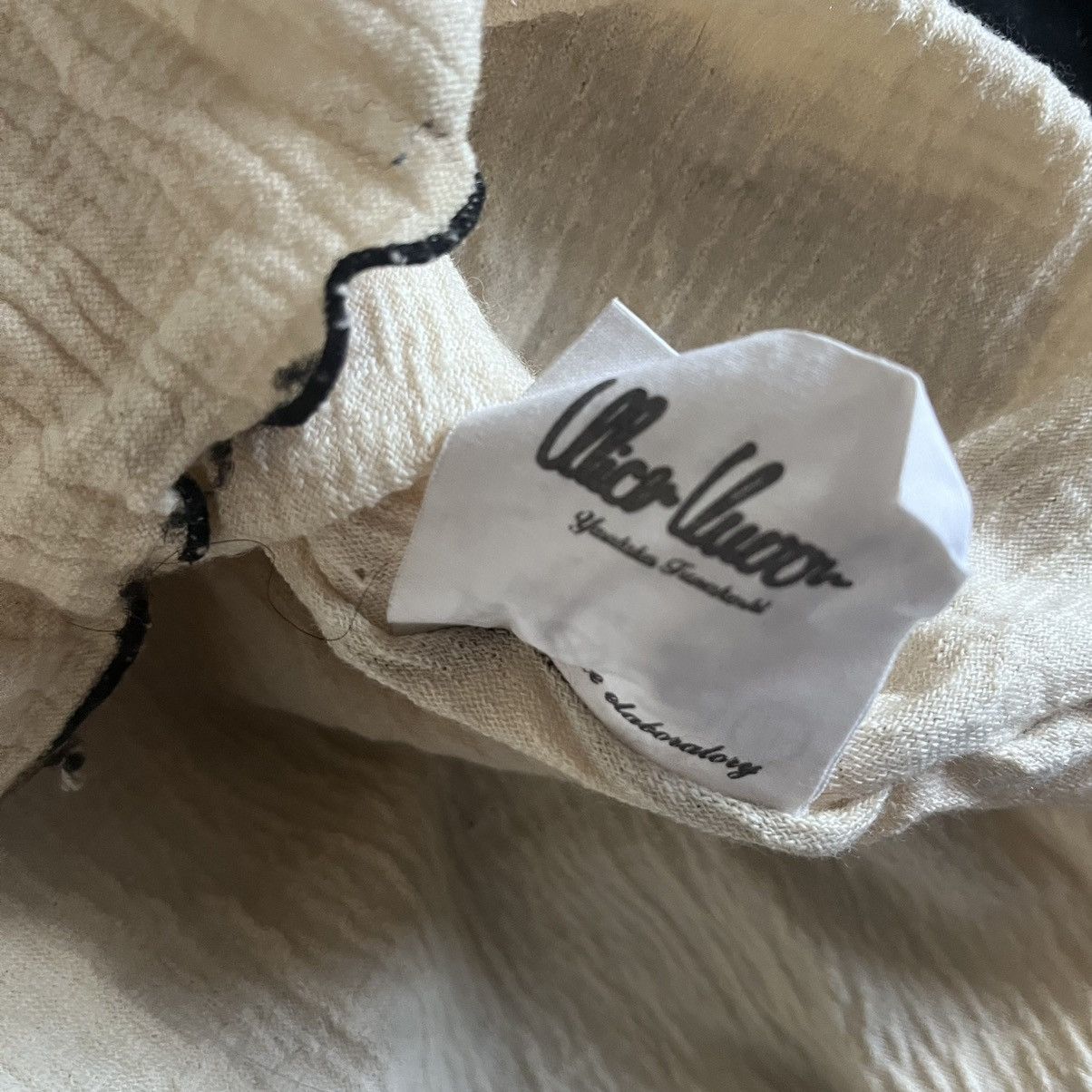 Japanese Brand Alice auaa spiderweb longsleeve og version (1997) Size US M / EU 48-50 / 2 - 3 Thumbnail