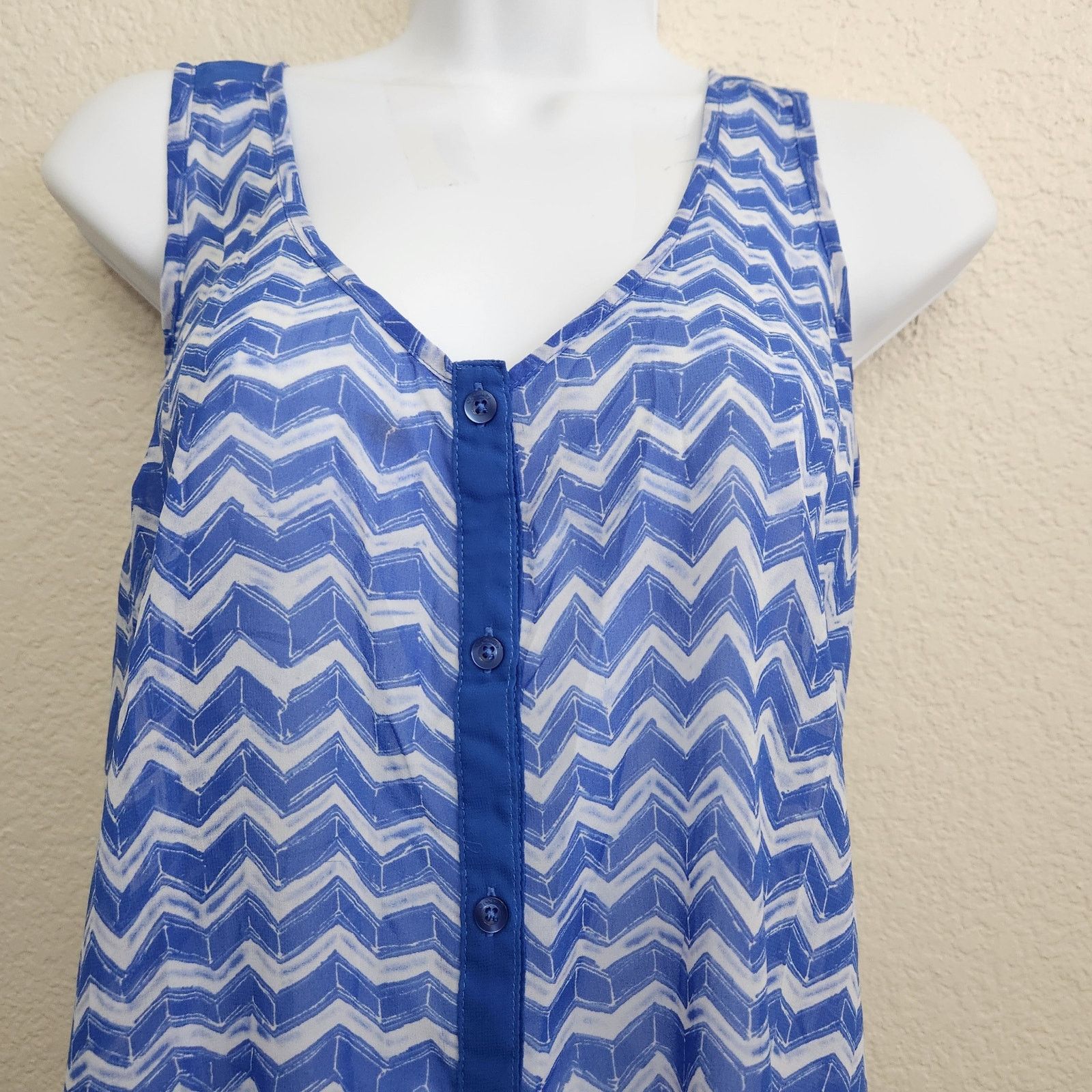 Other Candie's Blue White Chevron Print Sheer Button Up Top Large Size L / US 10 / IT 46 - 2 Thumbnail