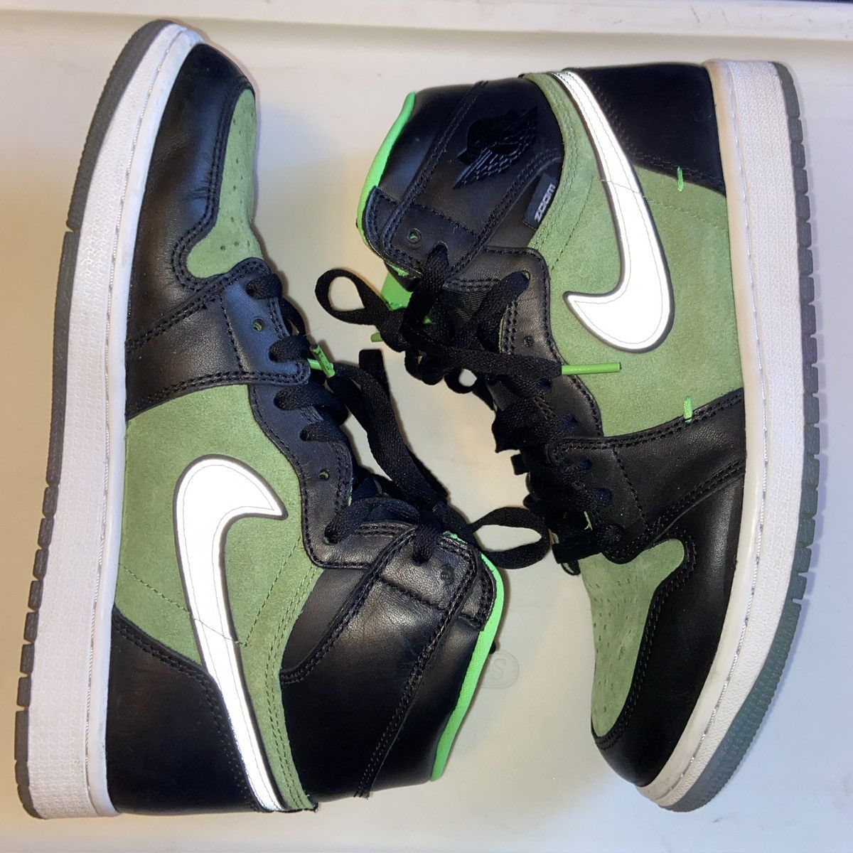 Nike Nike Air Jordan 1 High Zoom Zen Green Size US 10 / EU 43 - 1 Thumbnail