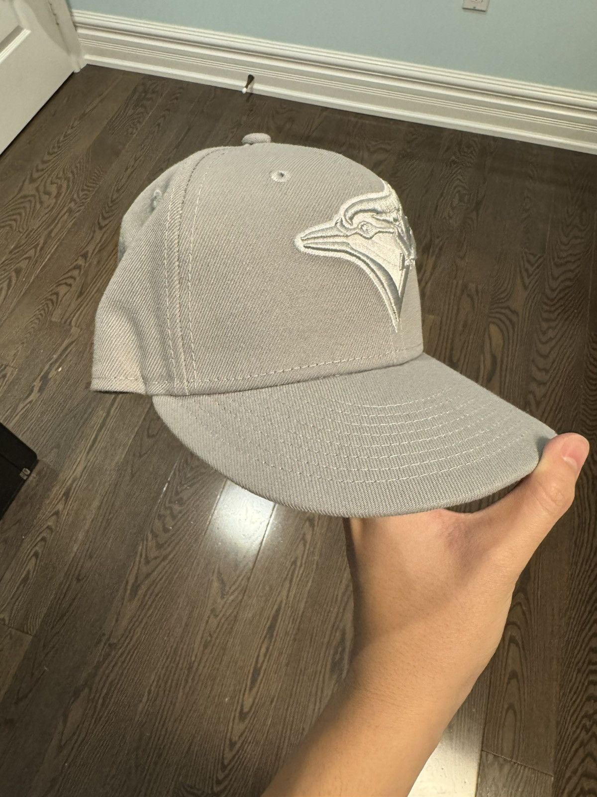 New Era GREY BLUE JAYS FITTED SIZE 7 1/8 Size ONE SIZE - 2 Thumbnail