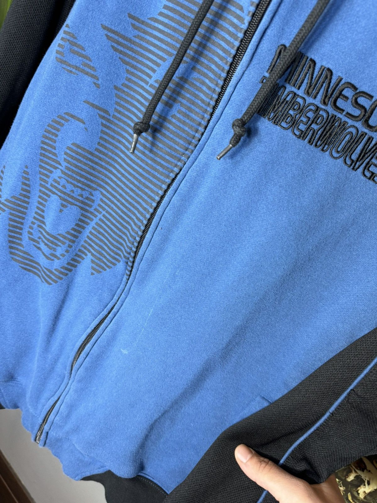 Adidas × Vintage Vintage Minnesota Timberwolves Adidas Hoodie Size US M / EU 48-50 / 2 - 5 Thumbnail