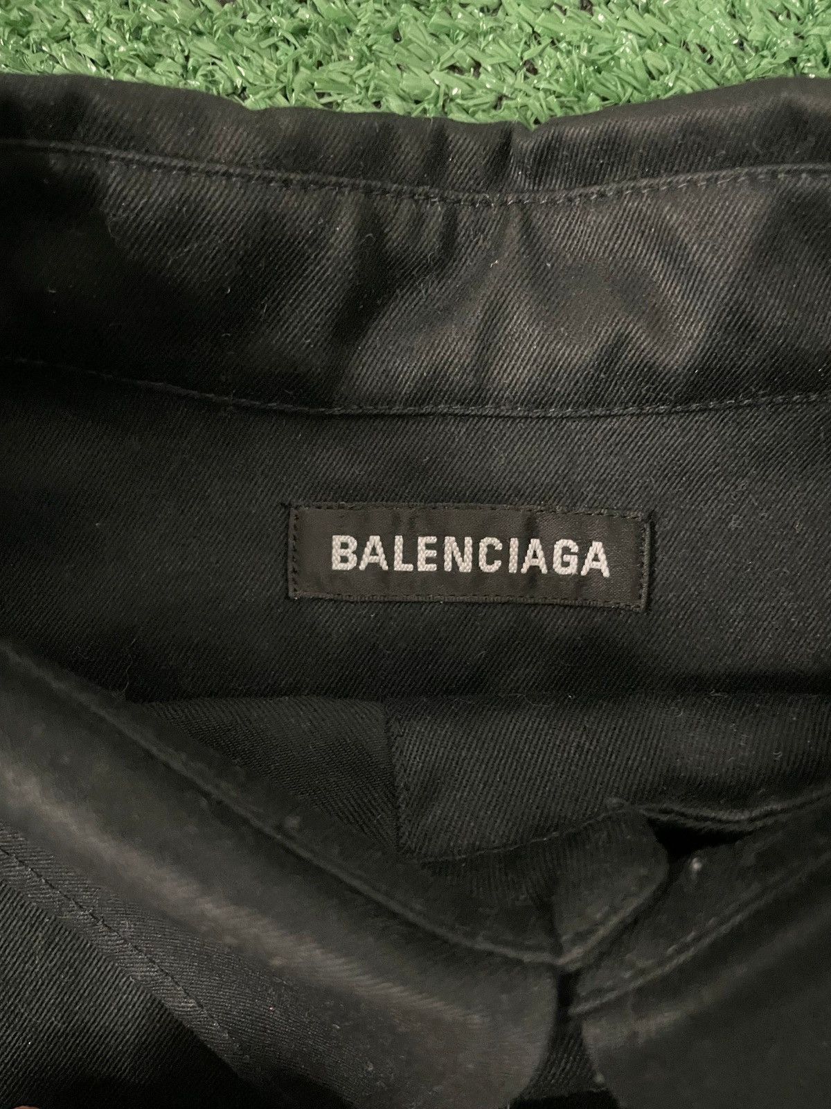 Balenciaga Balenciaga Embroidered tattoo shirt Size US L / EU 52-54 / 3 - 4 Thumbnail