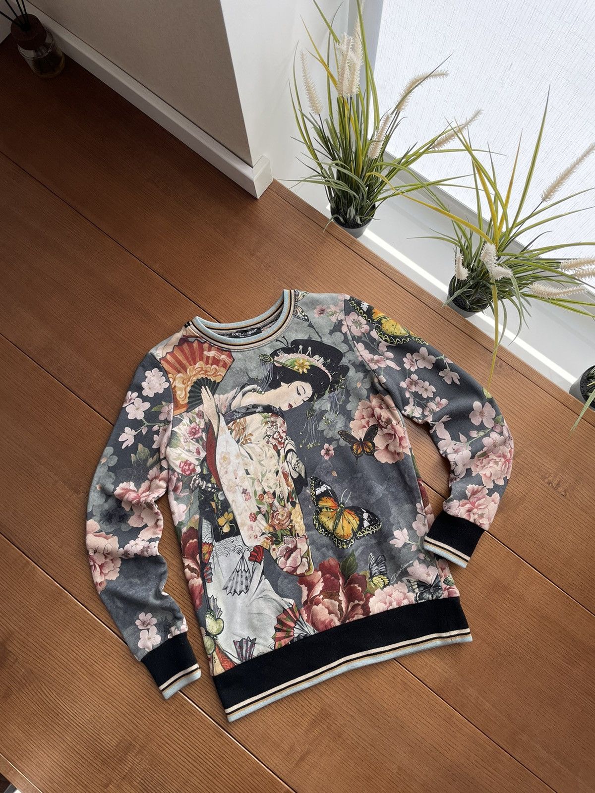 Image of Avant Garde x Dolce Gabbana Vintage Dolce&gabbana Sakura Japanese Culture Sweatshirt in Blue, Women