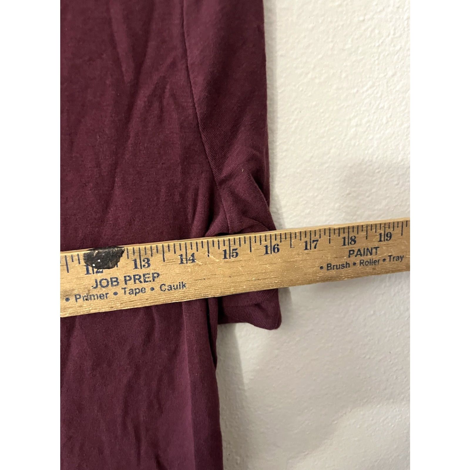 Croft & Barrow VINTAGE Croft & Barrow Womens T-Shirt Short Sleeve V-Neck Size PS Burgundy Basic Top Size 28" / US 6 / IT 42 - 5 Thumbnail