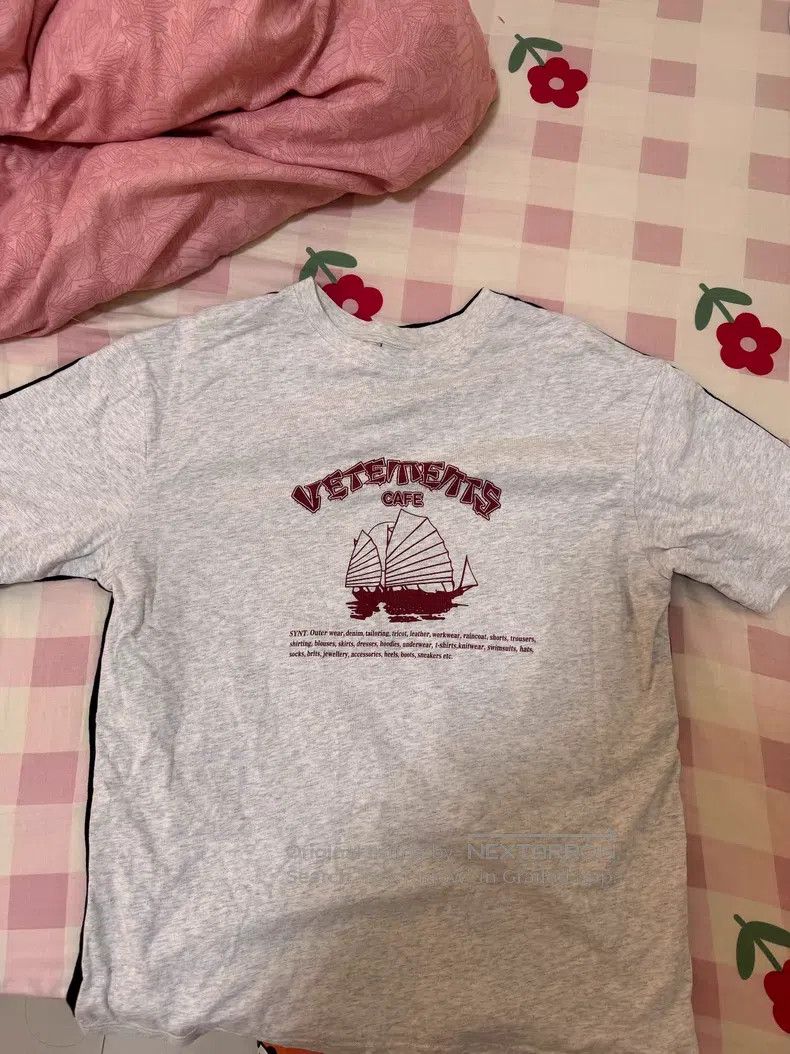 Vetements VETEMENTS True Two-Piece Patchwork T-Shirt Size US S / EU 44-46 / 1 - 2 Thumbnail