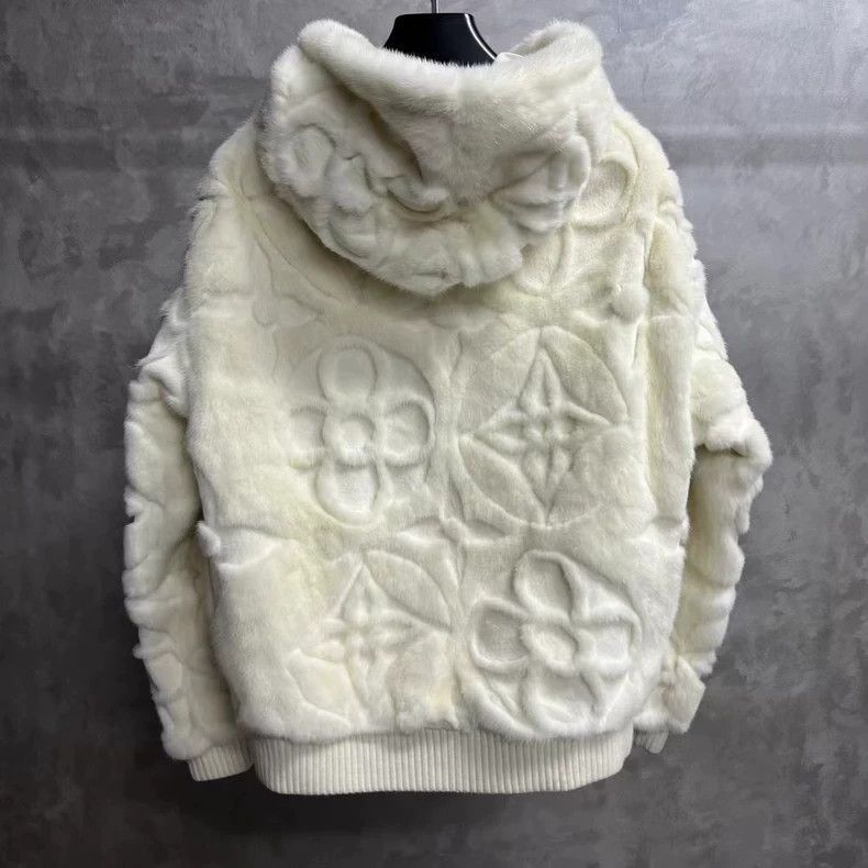 Louis Vuitton louis vuitton white embossed zipper hooded fur jacket jacke Size US L / EU 52-54 / 3 - 2 Thumbnail