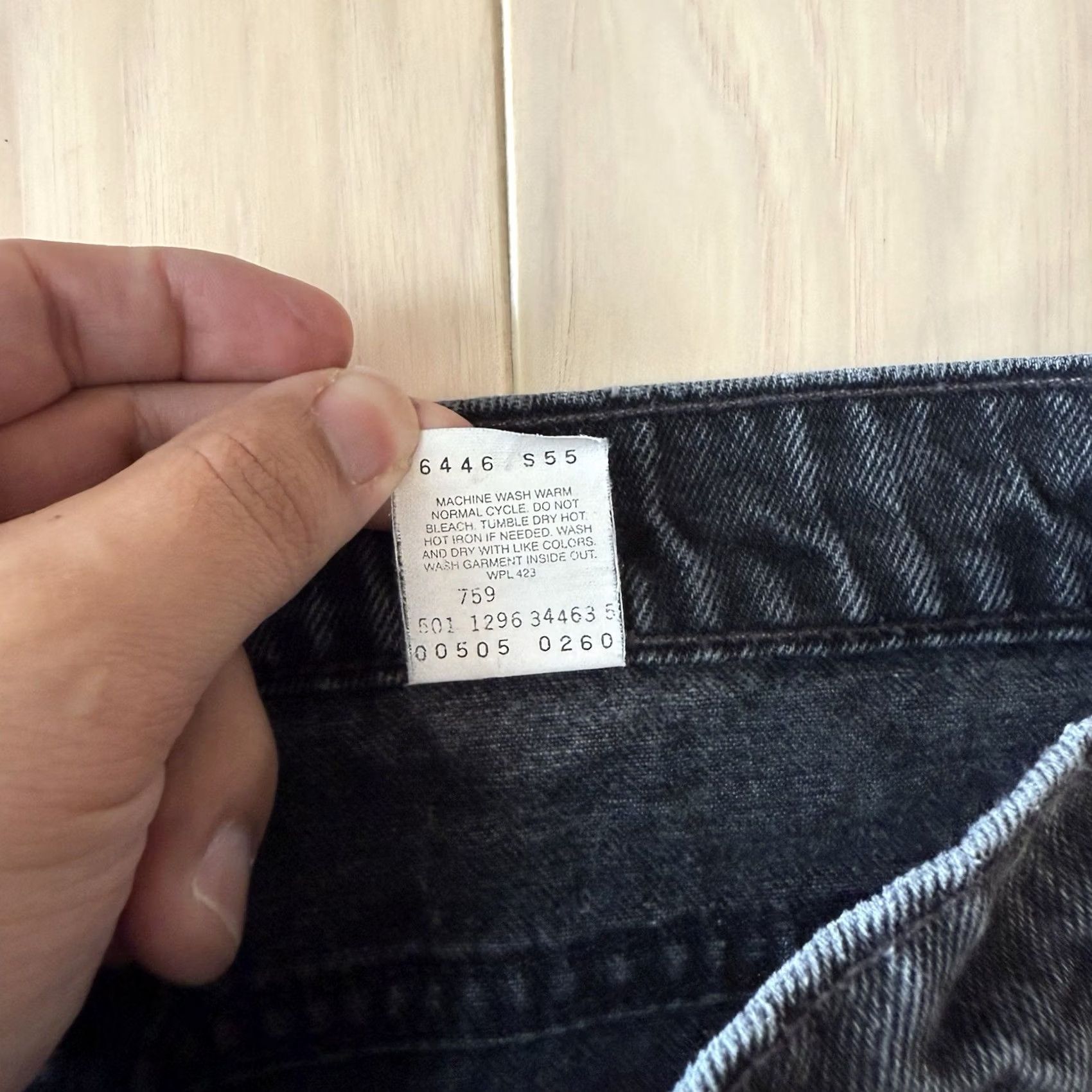 Levi's VINTAGE Levis 505 Jeans 32 Black 90s Workwear Light Wash Straight Leg Zip Fly Mens Jeans Size US 32 / EU 48 - 6 Thumbnail