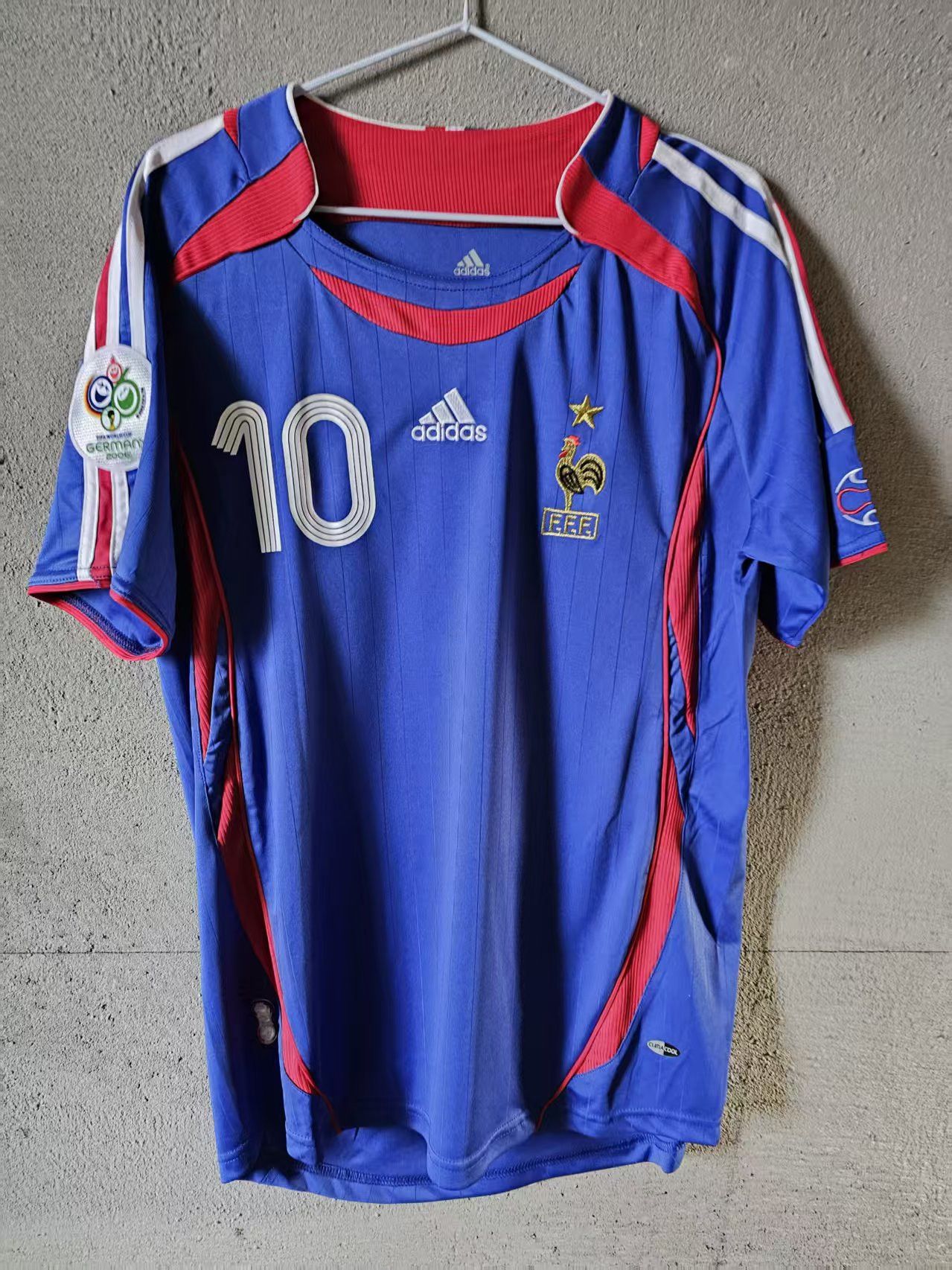 Other 2006 France #10 Zidane Jersey Home Size US L / EU 52-54 / 3 - 2 Thumbnail