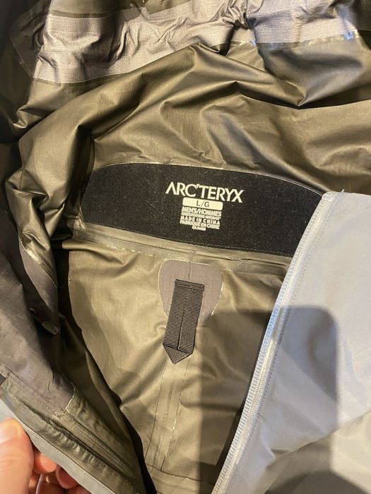 Arc'Teryx Arcteryx x Beams ‘Beta SL Special’ | Large | Gray | Grailed
