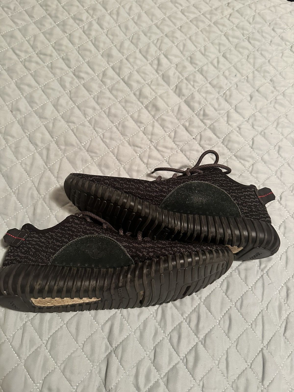 Yeezy Yeezy 350 Pirate Black Size US 12 / EU 45 - 1 Thumbnail