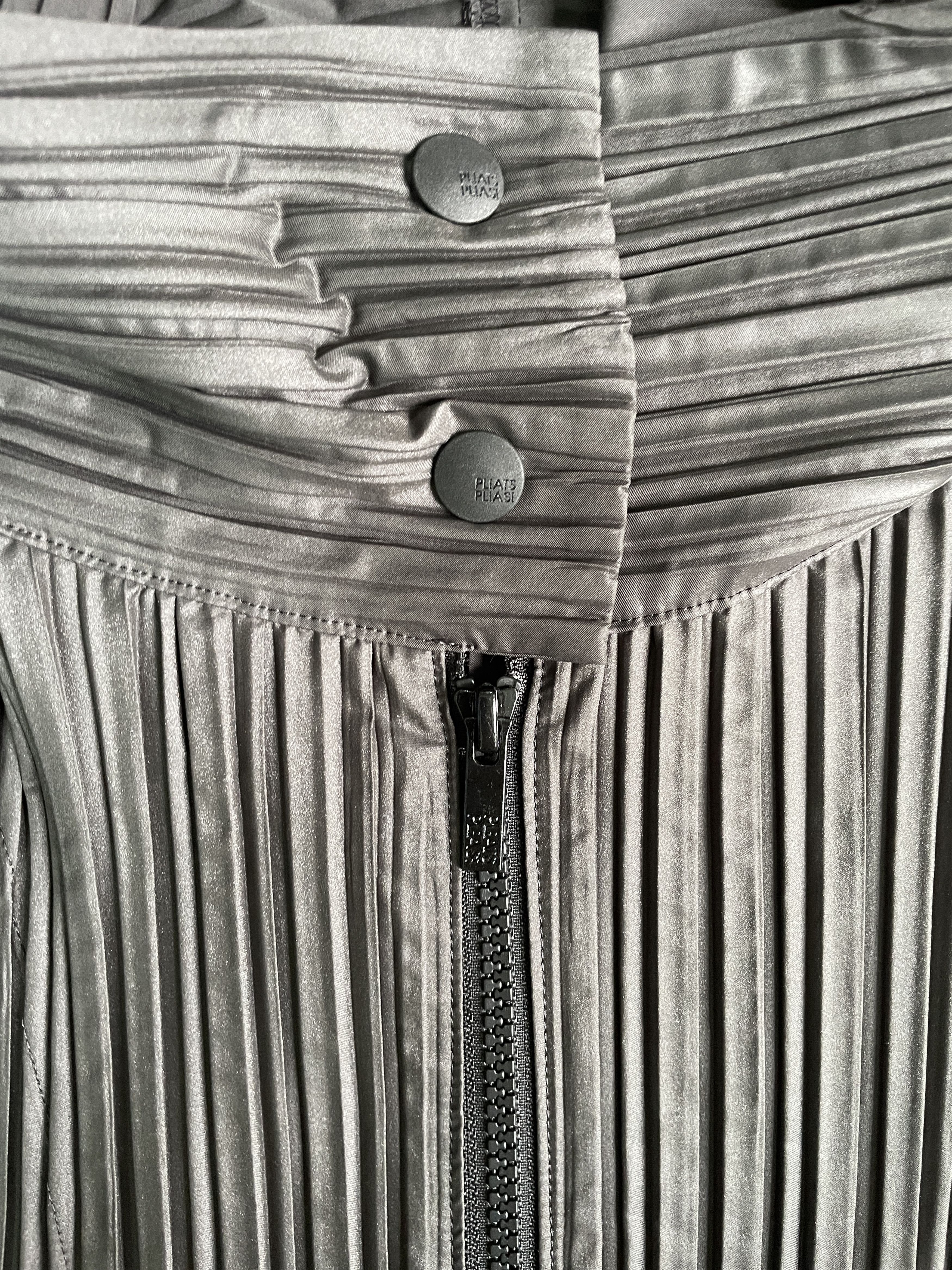 Pleats Please Issey Miyake PLEATS PLEASE Long Light Jacket Size US M / EU 48-50 / 2 - 4 Thumbnail