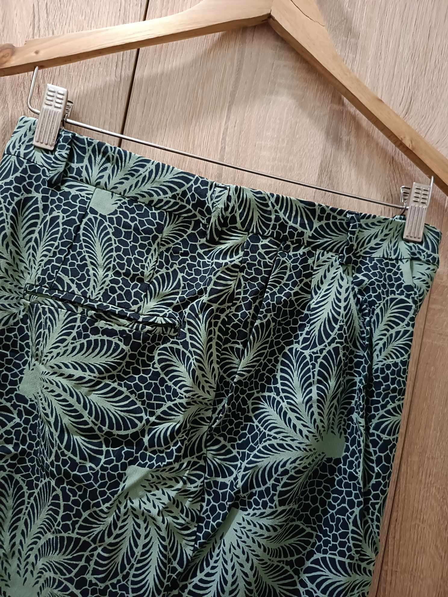 Dries Van Noten DRIES VAN NOTEN printed trouser Size 28" / US 6 / IT 42 - 4 Thumbnail