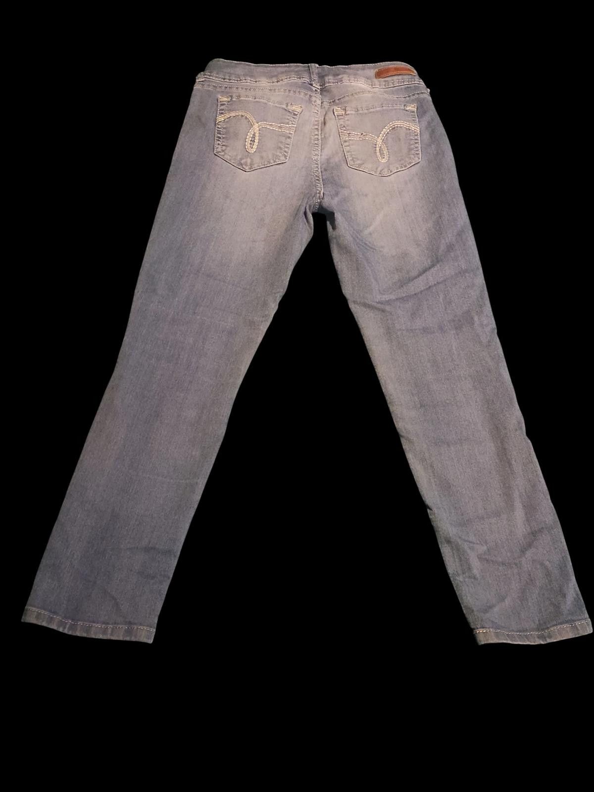 Designer WallFlower Women's Light Wash Straight Jeans Size 7 Size 28" / US 6 / IT 42 - 3 Thumbnail
