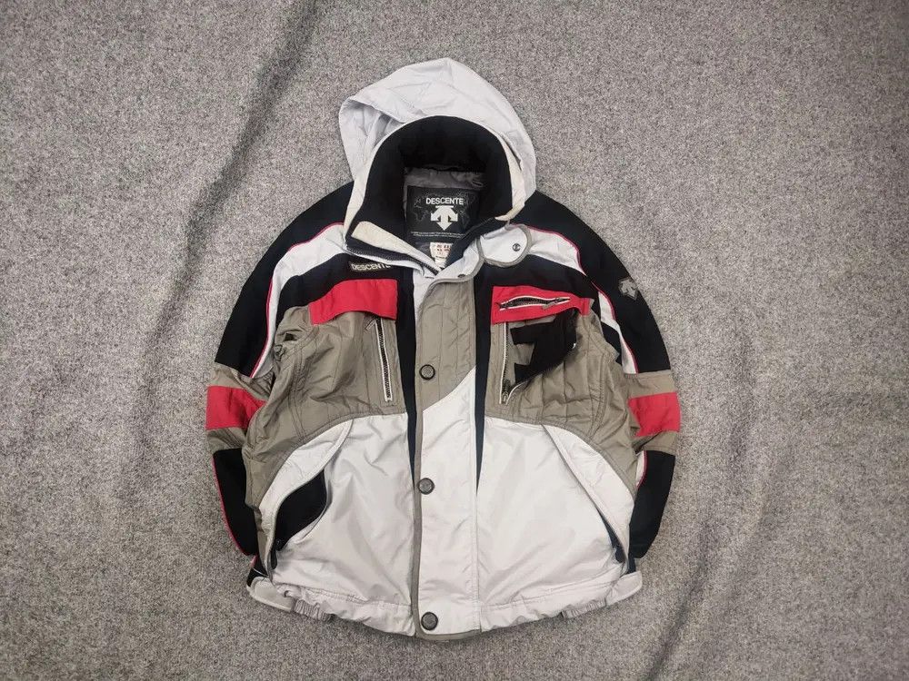 Descente Vintage Descente Airdrive Ski Zipper Hooded Jacket Logo Size US S / EU 44-46 / 1 - 1 Thumbnail