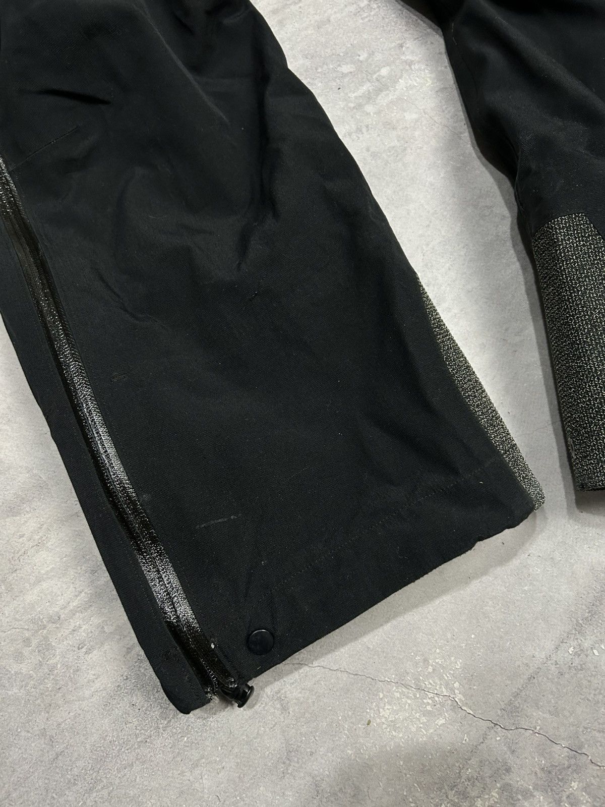 Arc'teryx Vintage Arcteryx Gore-Tex XCR pants Size US 34 / EU 50 - 5 Thumbnail