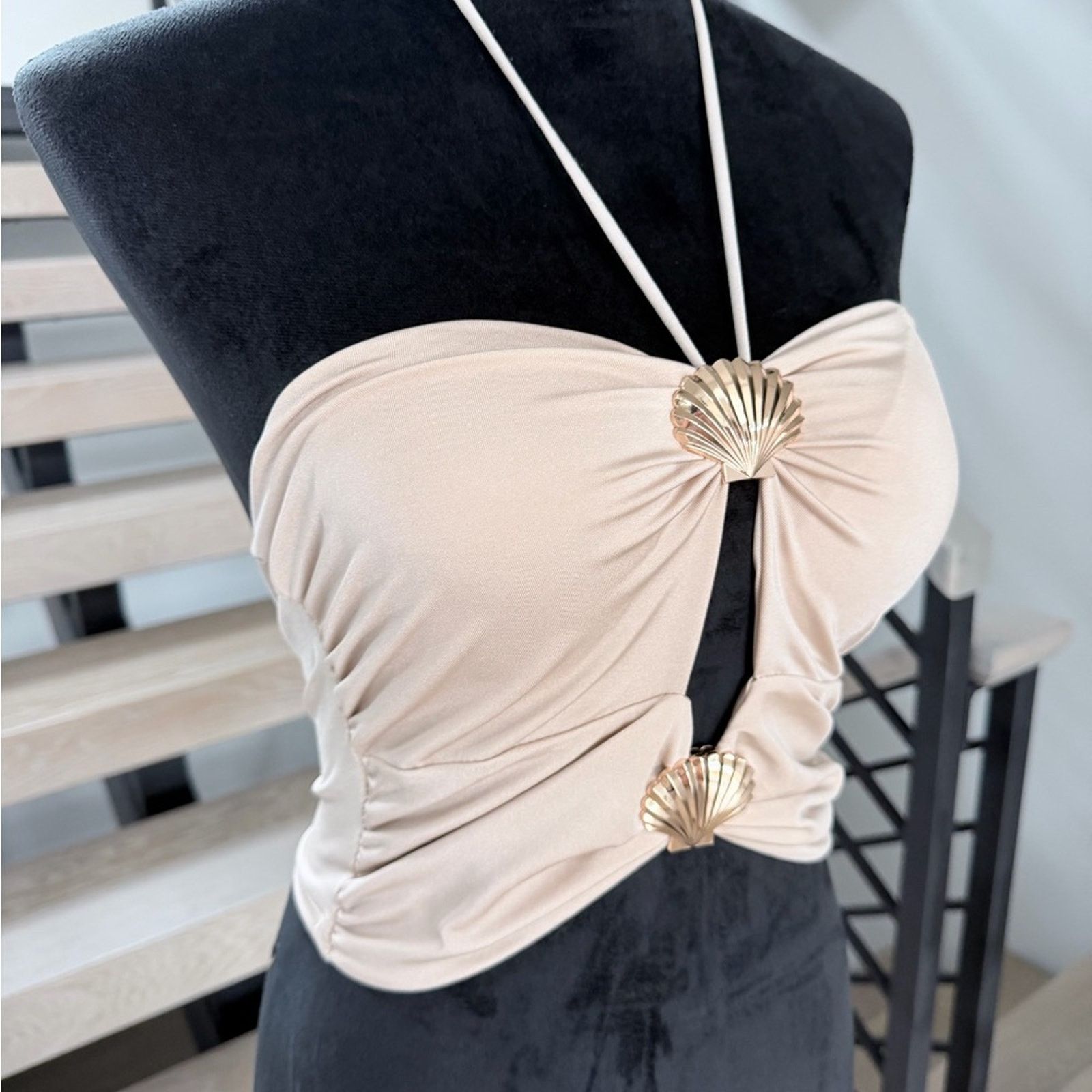 Other New Y2K Beige Halter Top with Gold Seashells size S Size S / US 4 / IT 40 - 7 Thumbnail
