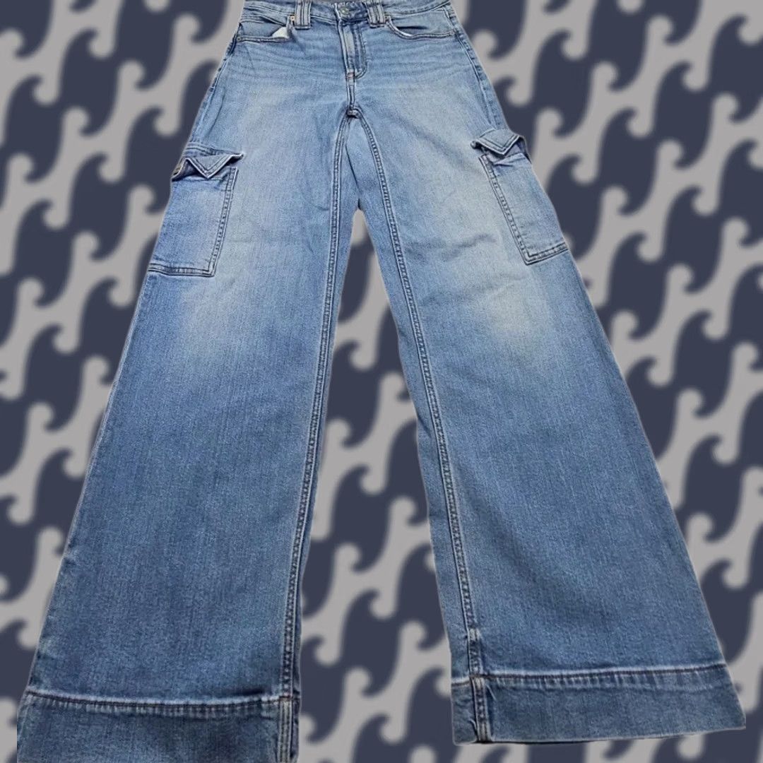 American Eagle Outfitters VINTAGE American Eagle Outfitters Y2K Wide Leg Cargo Jeans Womens 2 Light Wash Carpenter Baggy Size 42" / US 20 - 1 Thumbnail