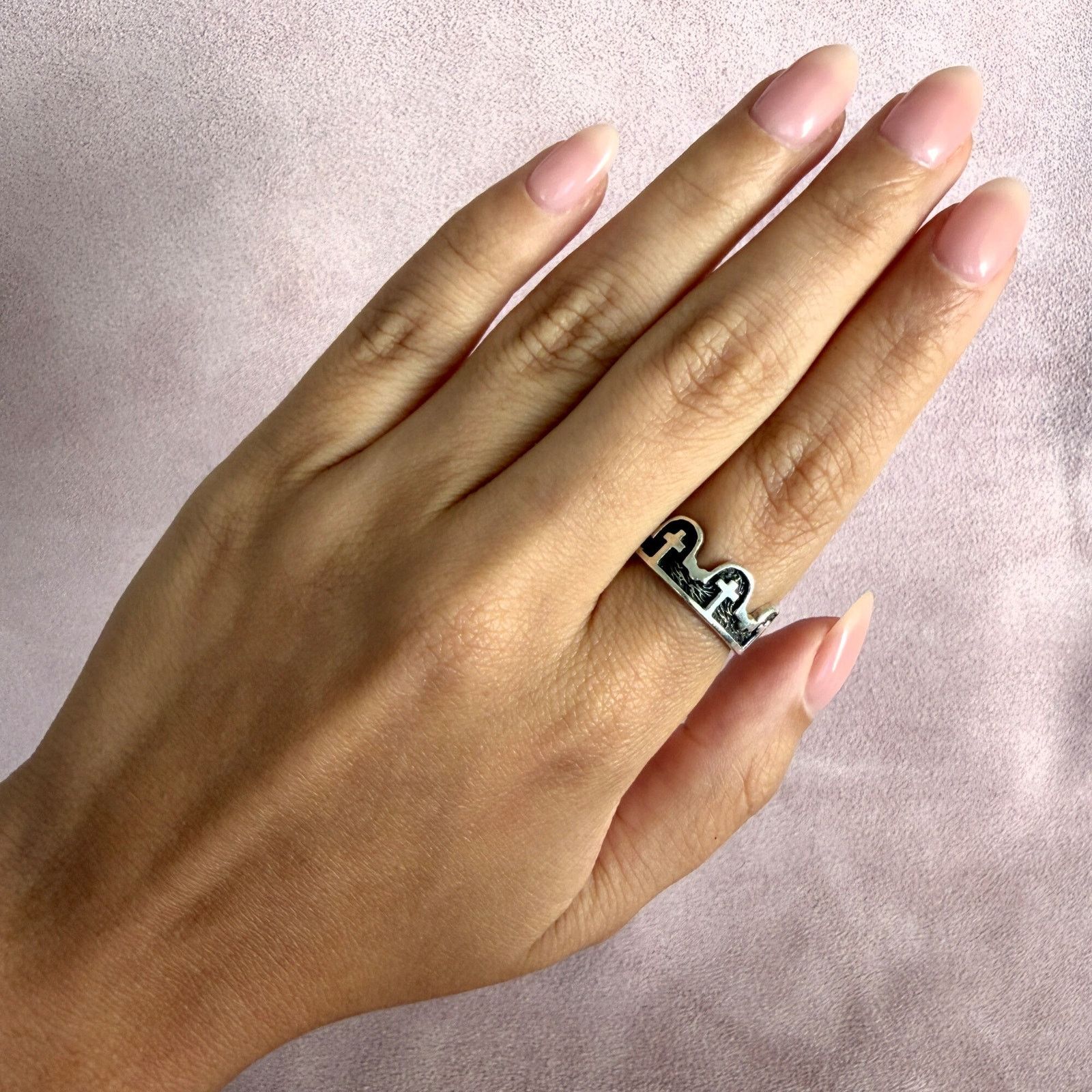 Sterling Silver sterling silver vintage crosses band ring size 7 Size ONE SIZE - 2 Thumbnail