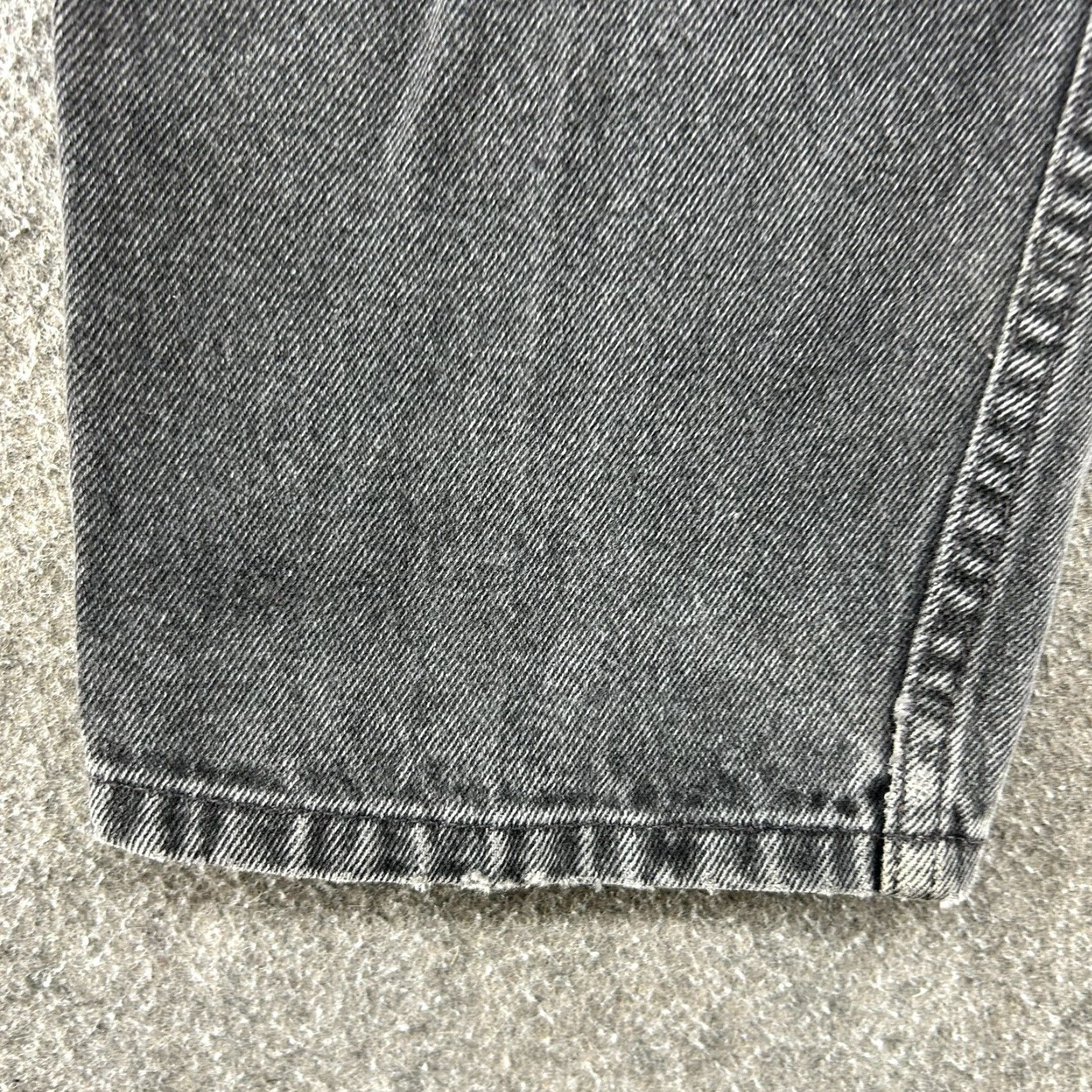 Levi's VINTAGE Levi's 550 Jeans Men 34x32 Black Relaxed Tapered Distressed 90s Jeans Size US 34 / EU 50 - 6 Thumbnail