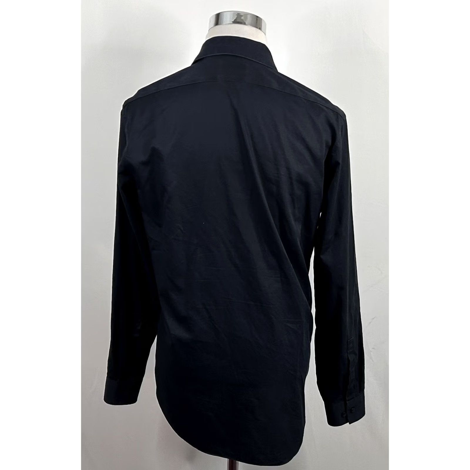Calvin Klein Calvin Klein Dress Shirt 16 34/35 Slim Fit Non Iron All Black Formal Shirt Mens Button Collar Spread 34/35 Sleeve Regular Size 16 Black Size 42R - 5 Thumbnail