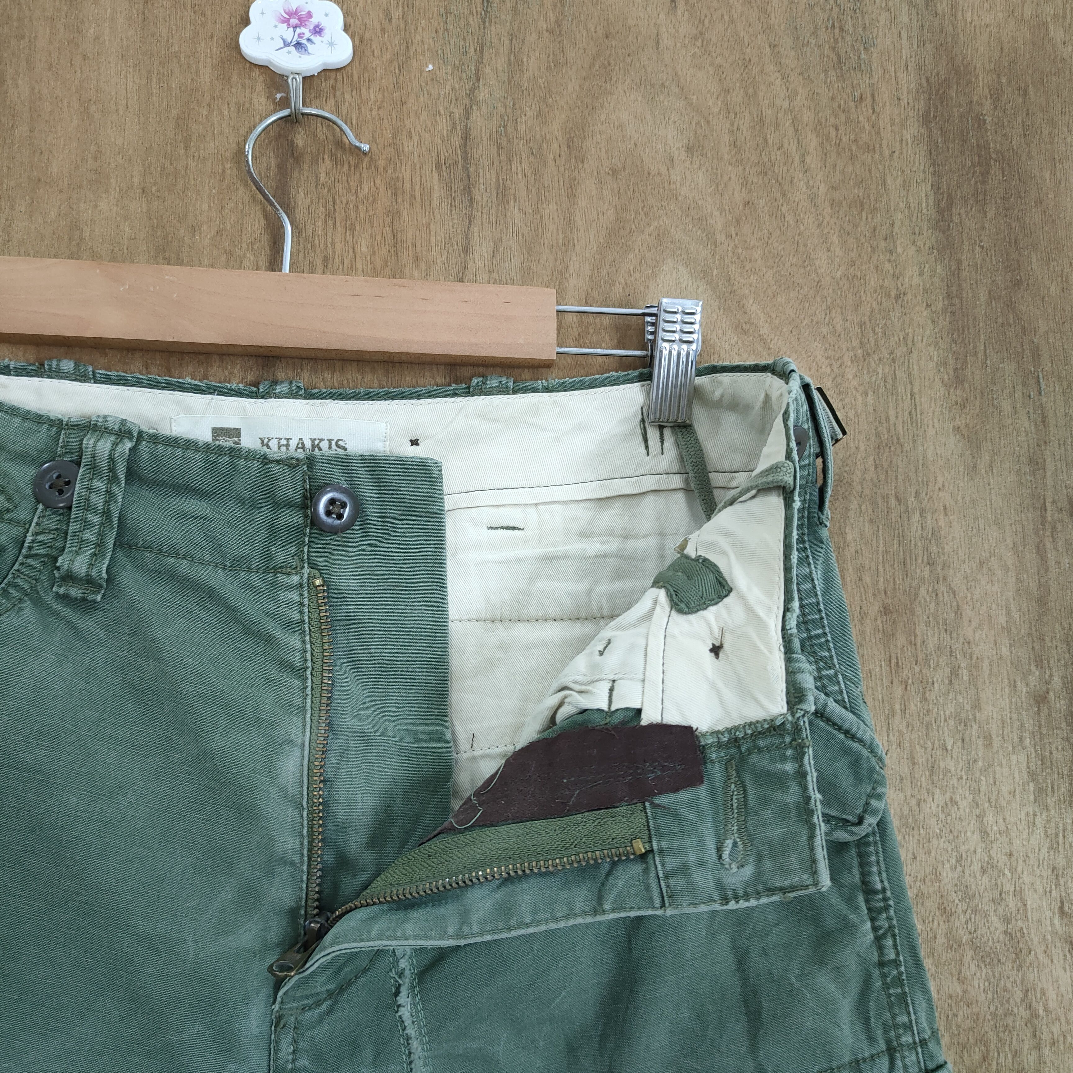 Japanese Brand VINTAGE JAPANESE BRAND GP FADED BONDAGE CARGO PANTS Size US 29 - 10 Thumbnail
