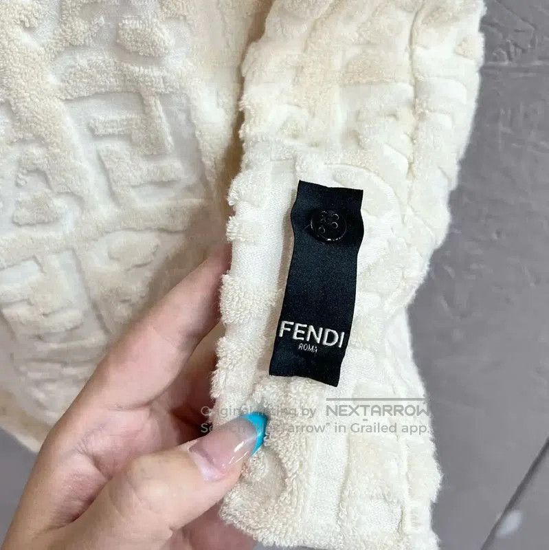 Fendi Fendi White Cotton Short Sleeve T-Shirt . Size US XS / EU 42 / 0 - 4 Thumbnail