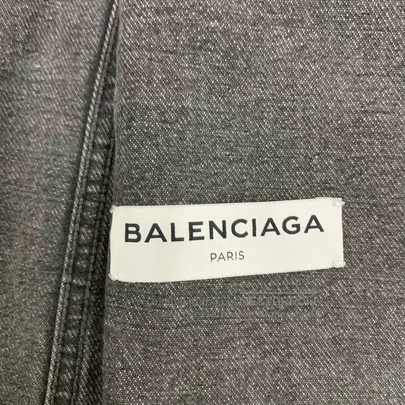 Balenciaga Balenciaga Back Logo Washed Denim Jacket Size XS / US 0-2 / IT 36-38 - 6 Thumbnail