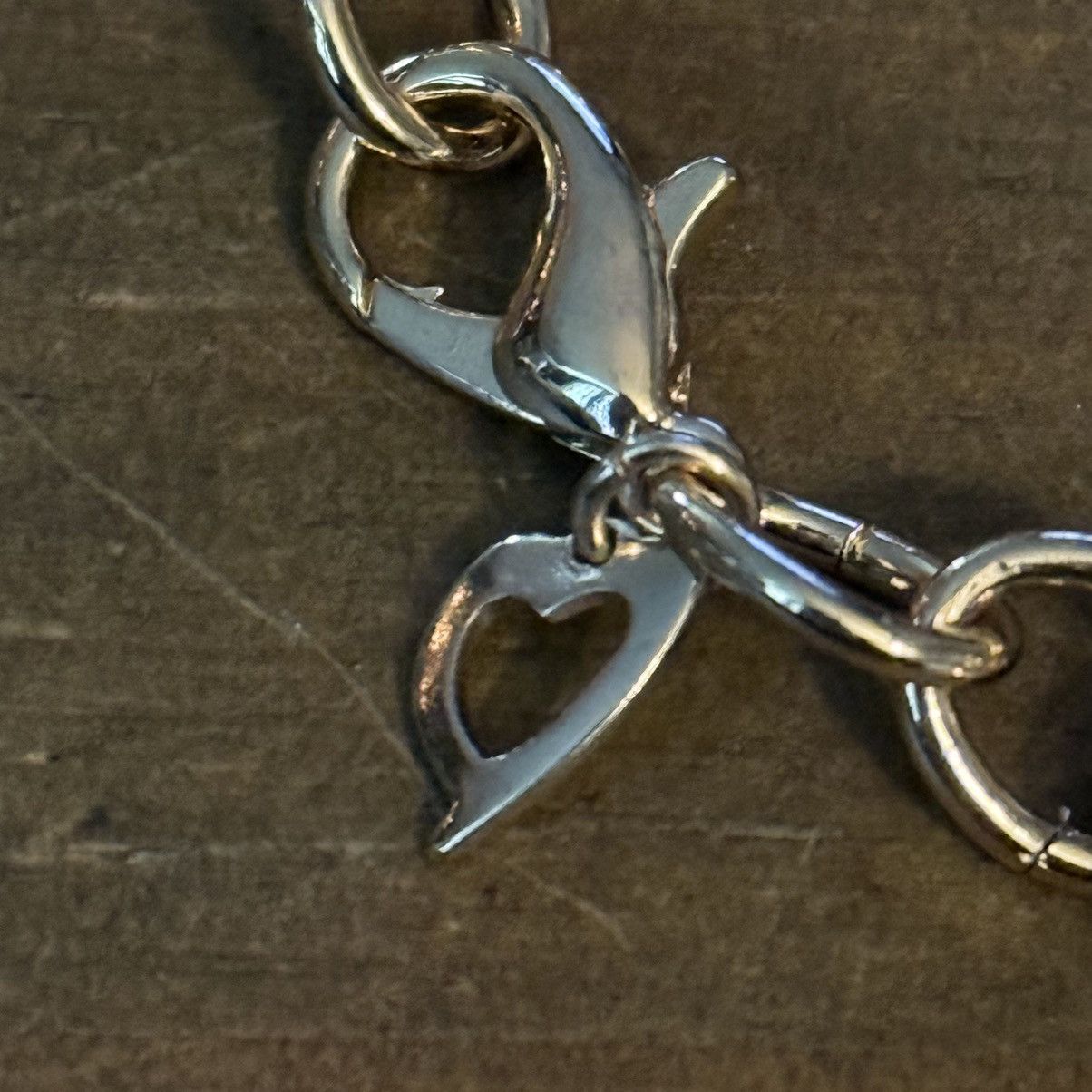 Other Thalia Sodi gold tone chain link heart charm bracelet Size ONE SIZE - 4 Thumbnail