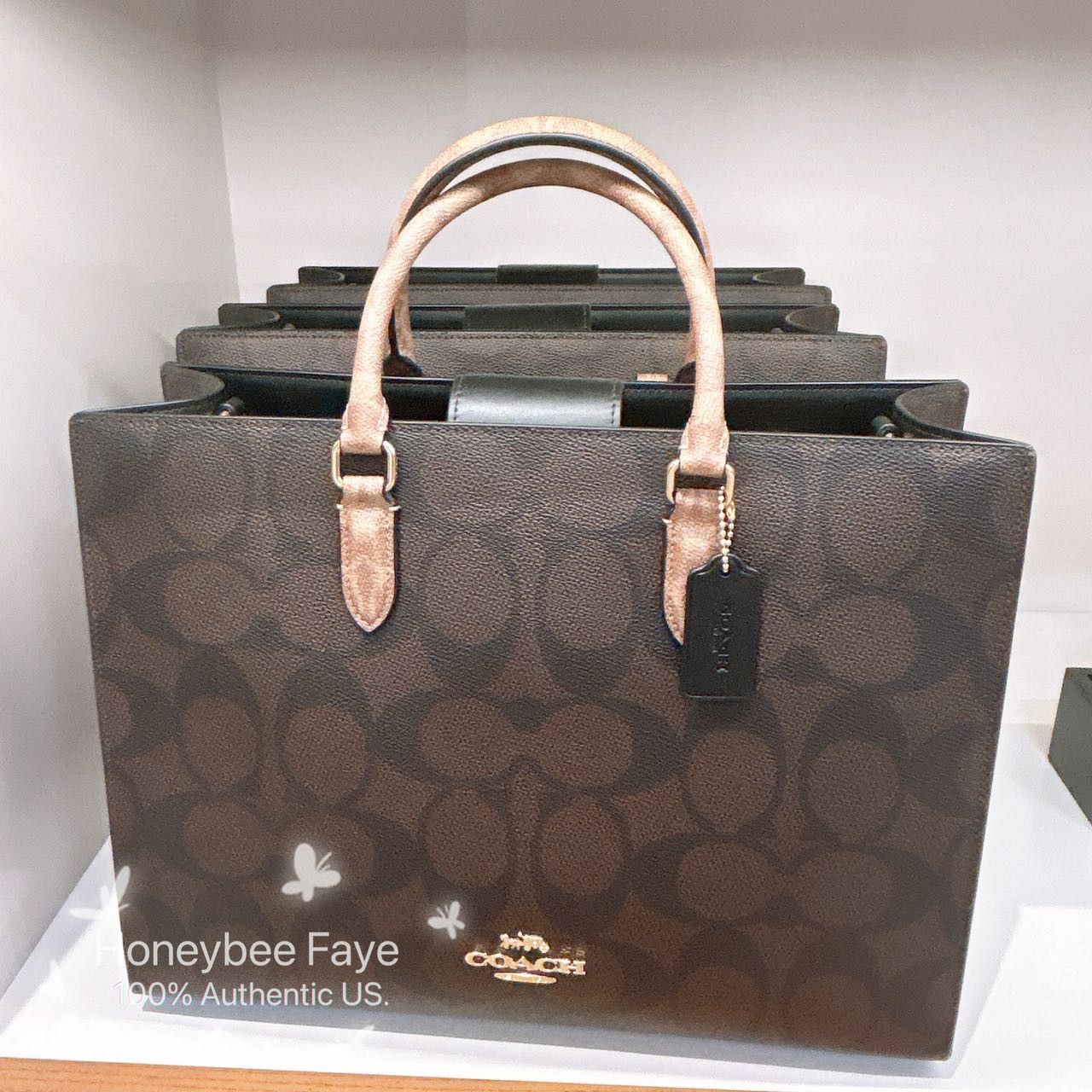 Coach Maggie Tote Bag In Blocked Signature Canvas CY677 Size ONE SIZE - 1 Thumbnail