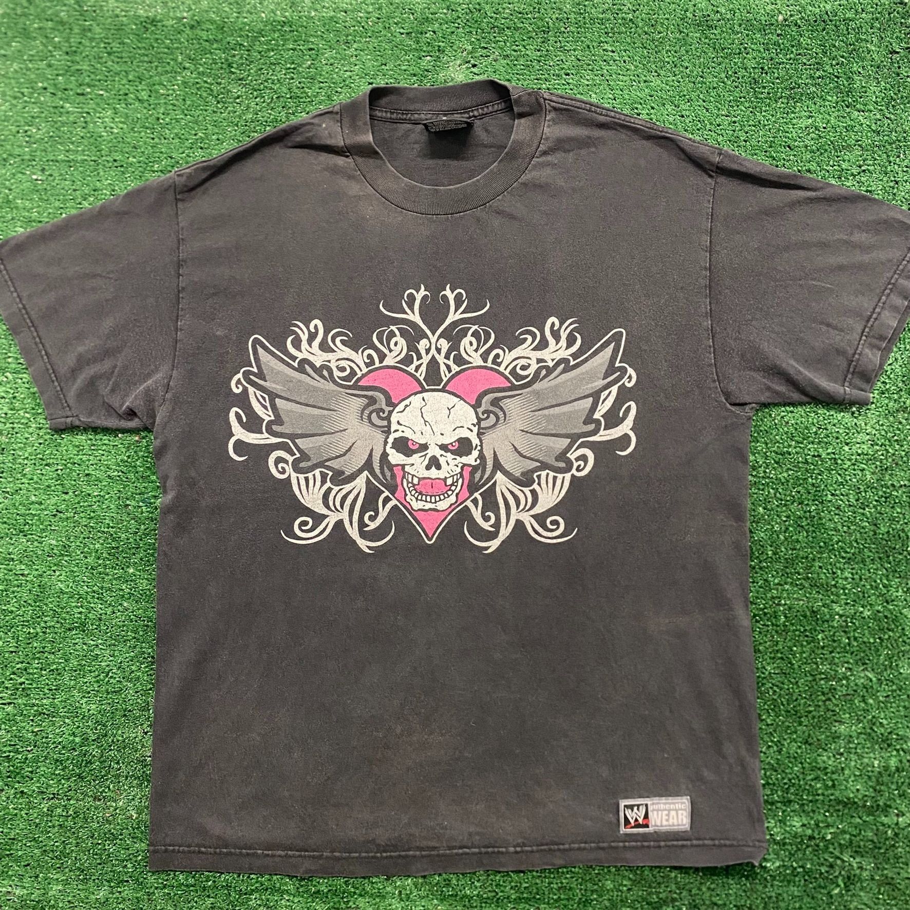 Vintage Vintage Y2K Sun Faded Cyber Goth Heart Skull WWE T-Shirt Size US L / EU 52-54 / 3 - 1 Thumbnail
