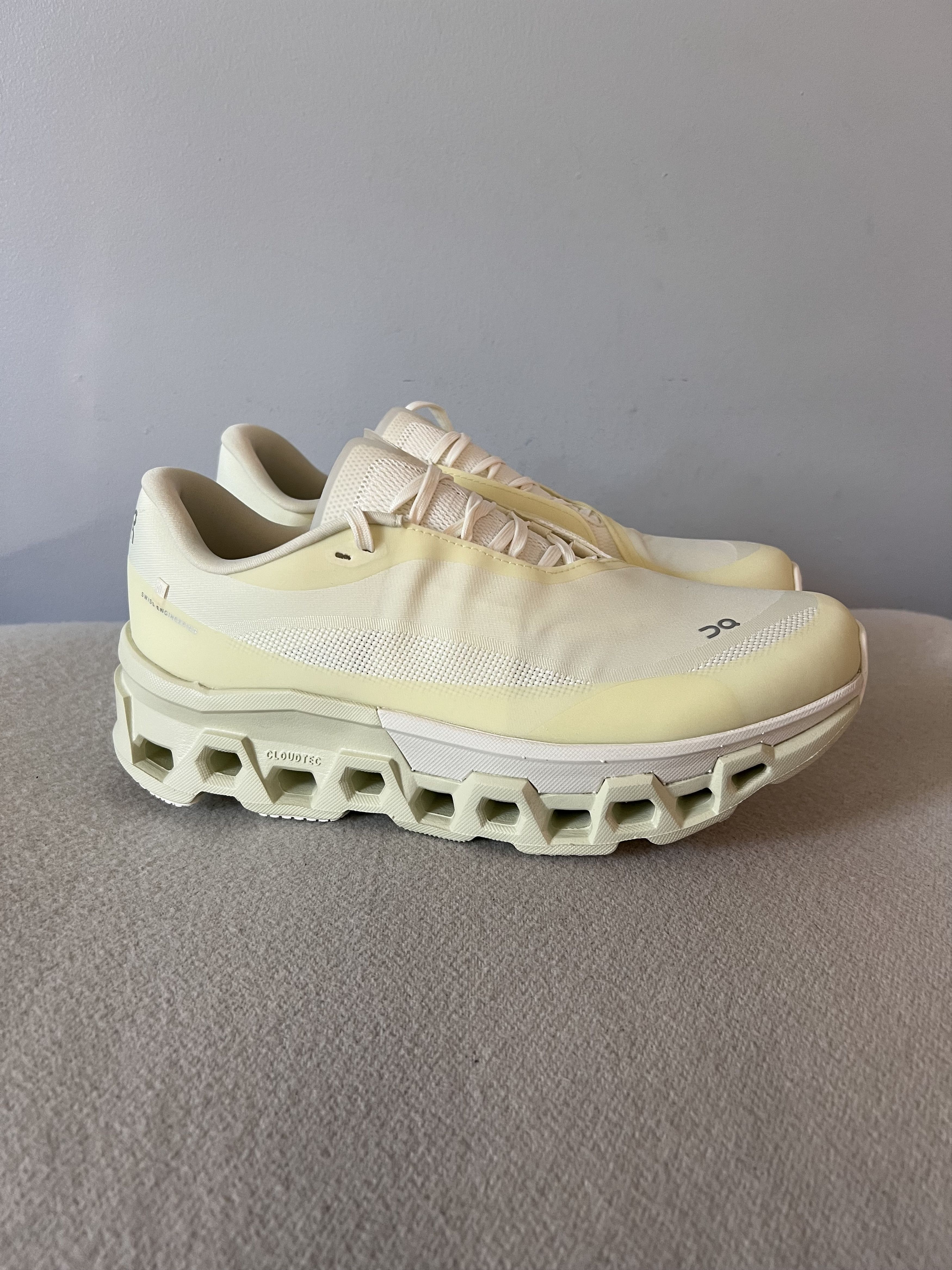 On × POST ARCHIVE FACTION (PAF) Post Archive Faction ON Cloudmonster 2 PAF in Seedling White Size US 8.5 / EU 41-42 - 1 Thumbnail