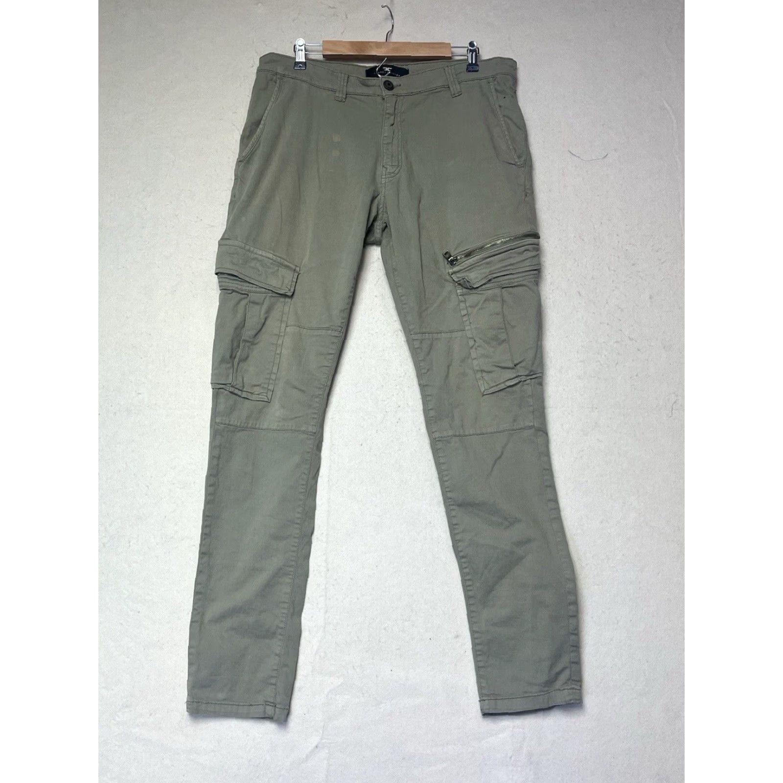 Jordan Craig Jordan Craig Aaron Cargo Stretch Pant Men Size 36 X 34 Green Tan Cargo Pockets Utility Tapered Straight Pants Regular Inseam 34 inches Pants Size US 36 / EU 52 - 2 Thumbnail