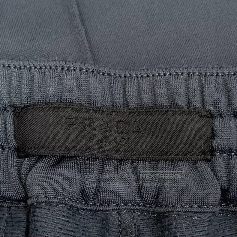 Prada Prada Size S Blue and gray logo triangle logo straight casu Size US 29 - 7 Thumbnail