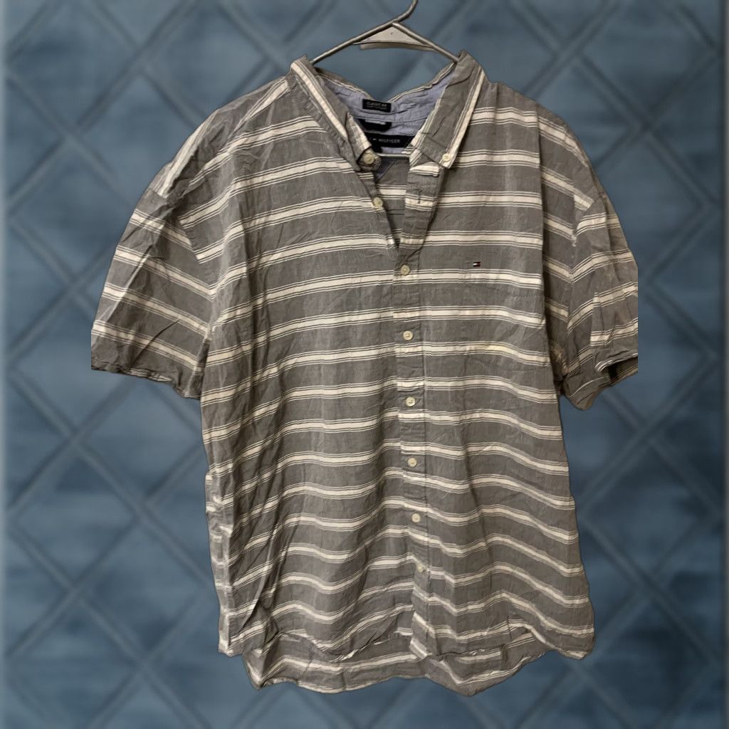 Tommy Hilfiger Tommy Hilfiger Gray Striped Classic Fit Short Sleeve Button Down Shirt Size XXL Size US XXL / EU 58 / 5 - 1 Thumbnail