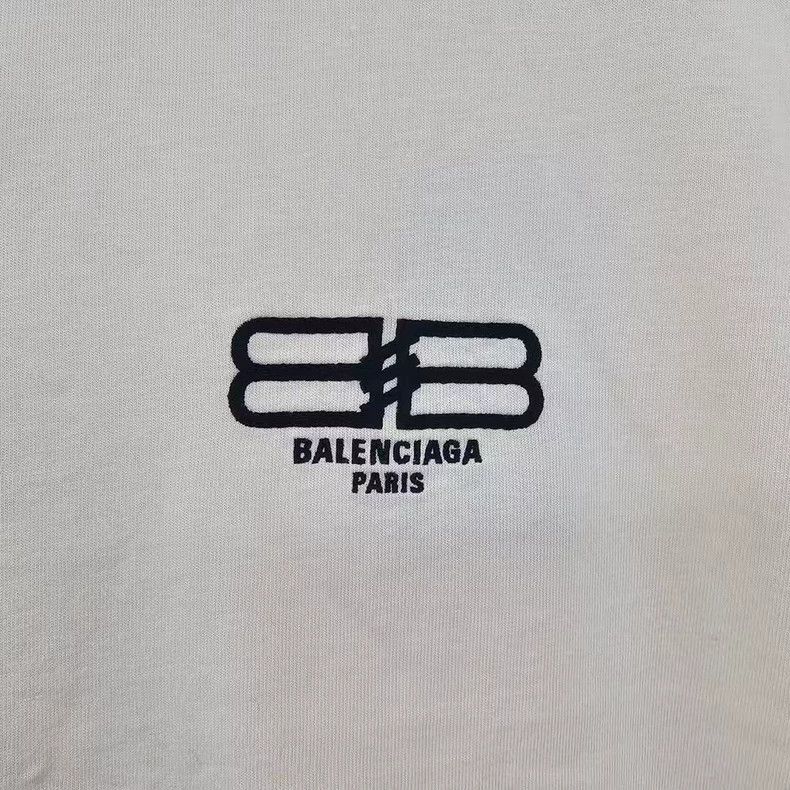 Balenciaga Balenciaga Beige Embroidered Snap Short Sleeve Size US S / EU 44-46 / 1 - 6 Thumbnail