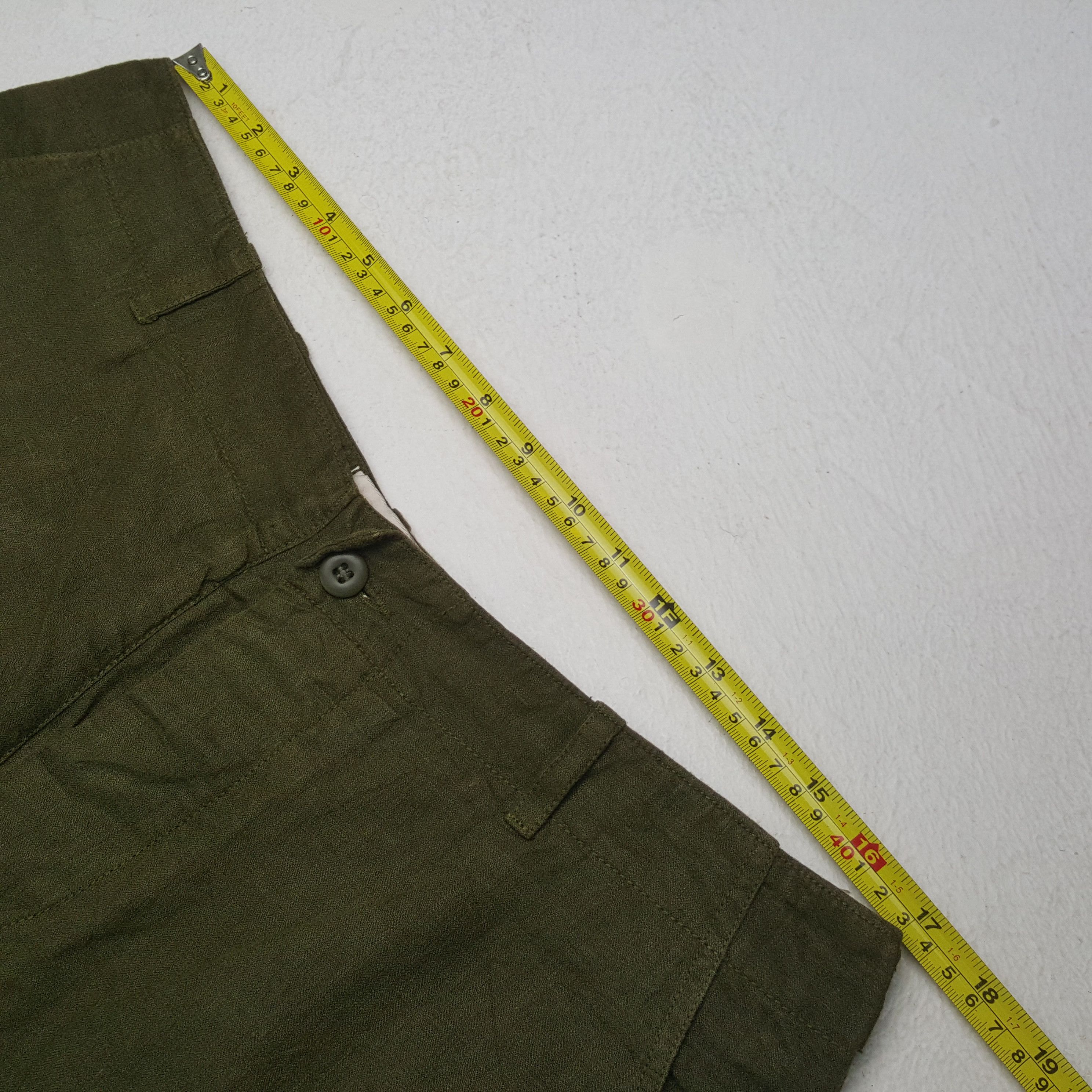 Vintage Vintage Honnete French Military Style Cargo Shorts RR10 Size US 34 / EU 50 - 5 Thumbnail