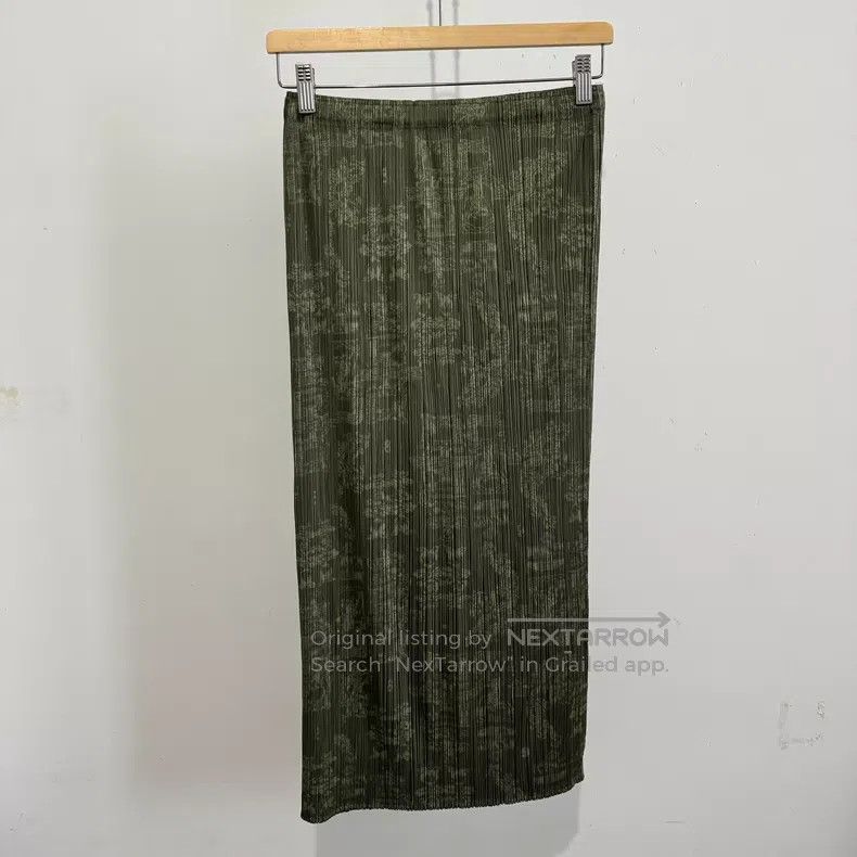 Issey Miyake Issey Miyake Green Skirt Size 26" / US 2 / IT 38 - 1 Thumbnail