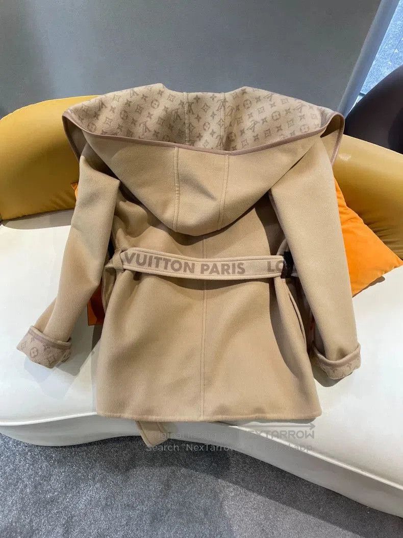 Louis Vuitton Louis Vuitton Beige Monogram Coat. Size US S / EU 44-46 / 1 - 2 Thumbnail