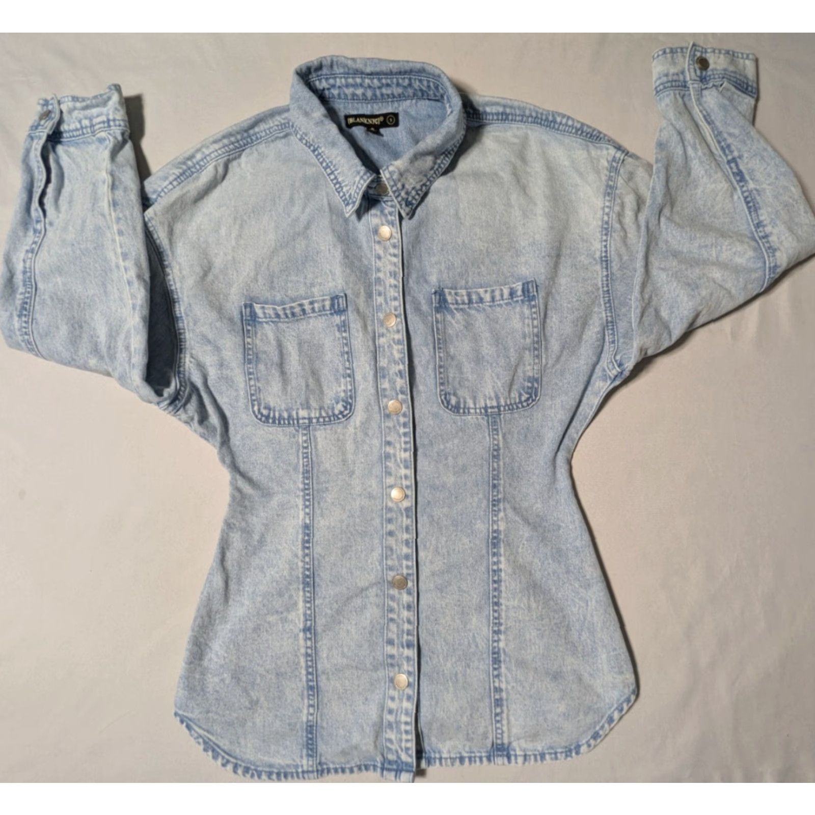 Vintage BLANKNYC Shacket Denim Snap Ruched Back Shirt Jacket Women Small Blue Size S / US 4 / IT 40 - 6 Thumbnail