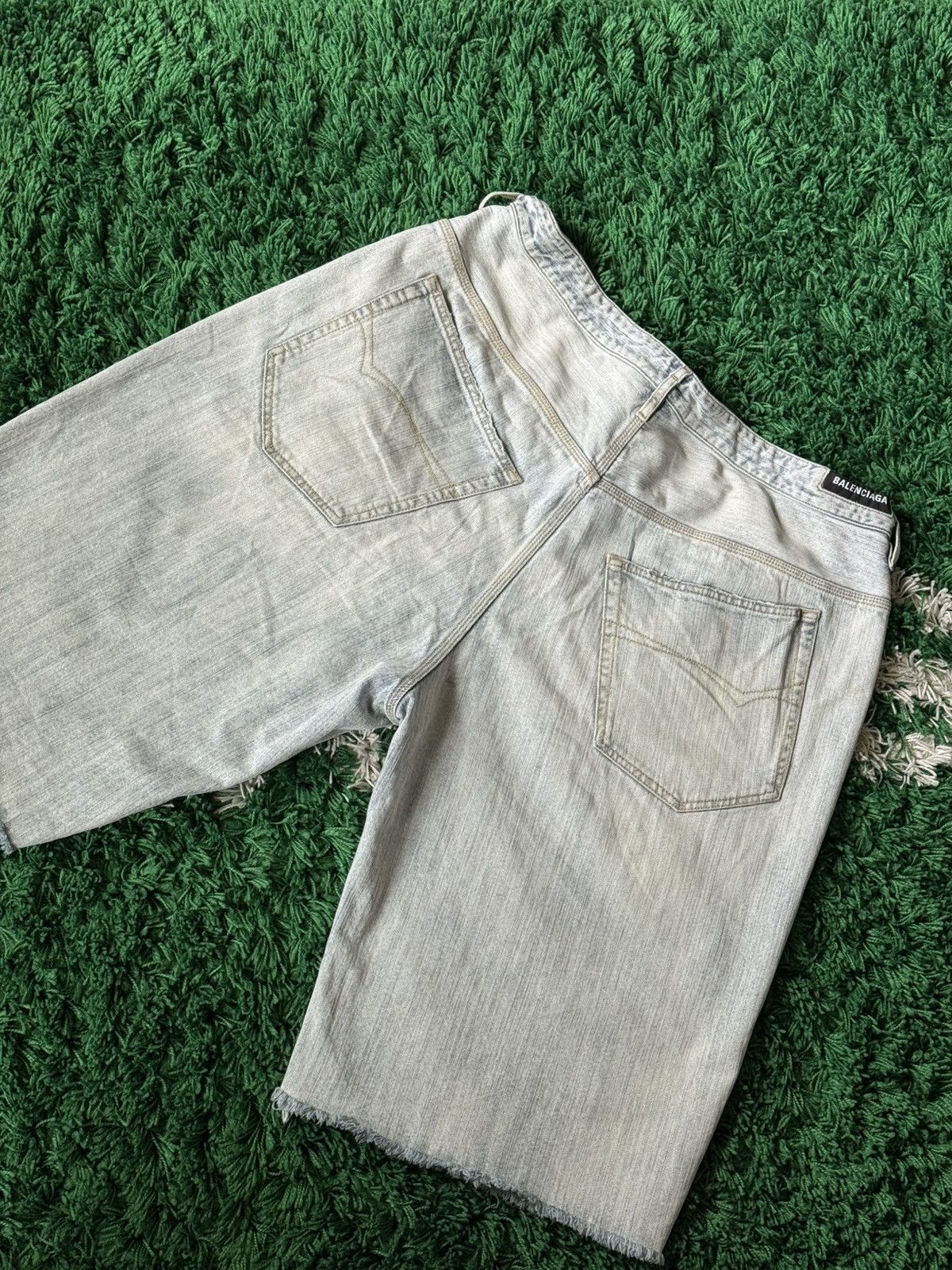 Balenciaga Balenciaga Denim Shorts Size US 33 - 3 Thumbnail