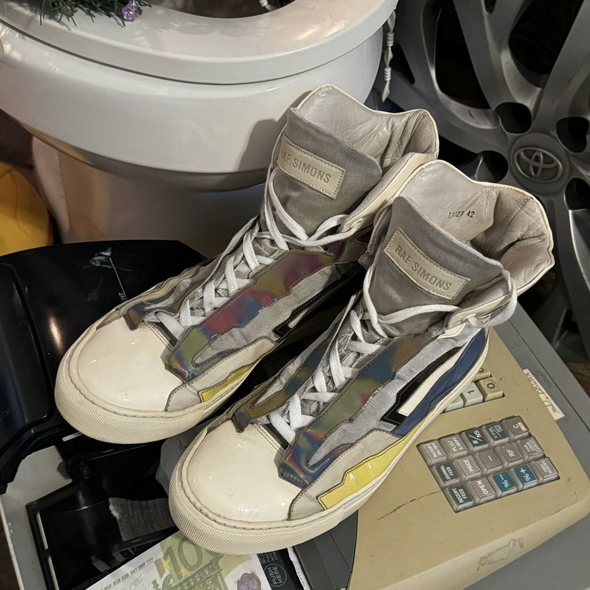 Raf Simons Raf Simons Holographic Size US 9 / EU 42 - 1 Thumbnail
