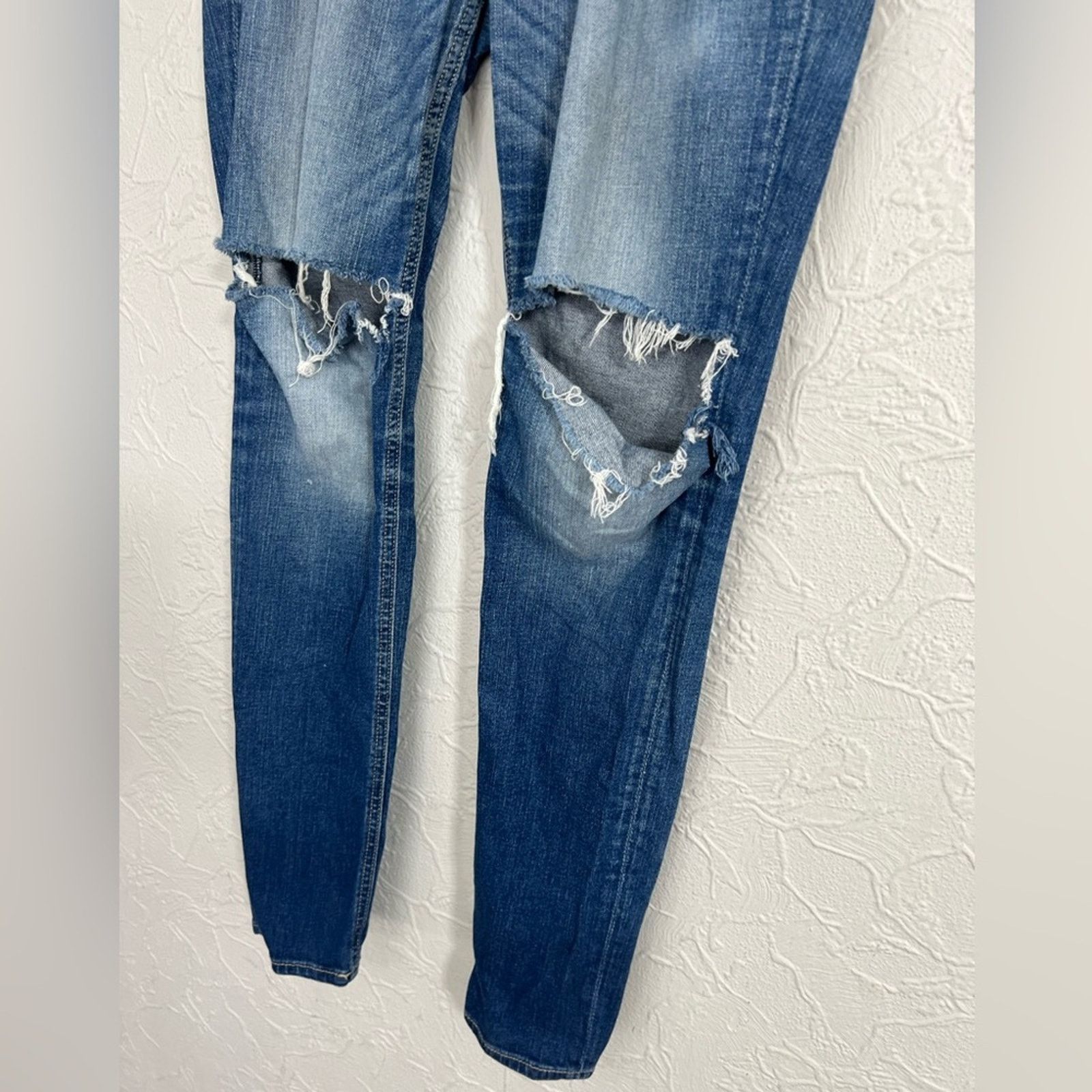 Hollister Hollister Straight Women Jeans, 9R 29 x 31, Distressed, Blue Size 29" - 3 Thumbnail