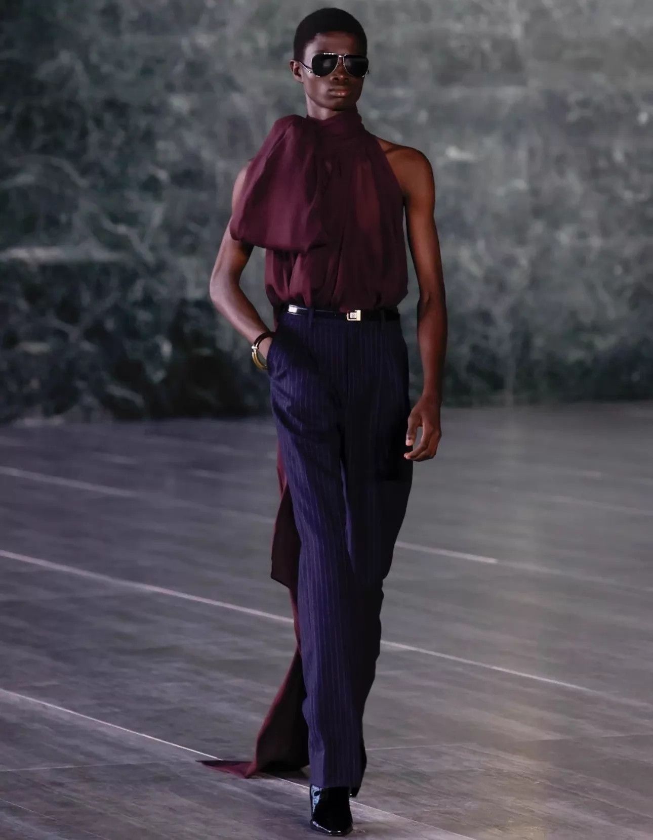Saint Laurent Paris SLP SS24 Runway Silk Burgundy Long Sash Pleated Top L New Size US L / EU 52-54 / 3 - 1 Thumbnail