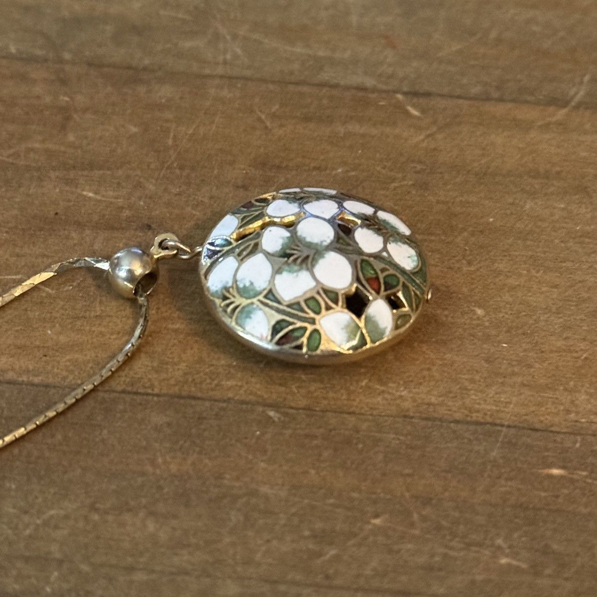 Vintage Vintage gold tone floral cloisonné pendant necklace Size ONE SIZE - 3 Thumbnail