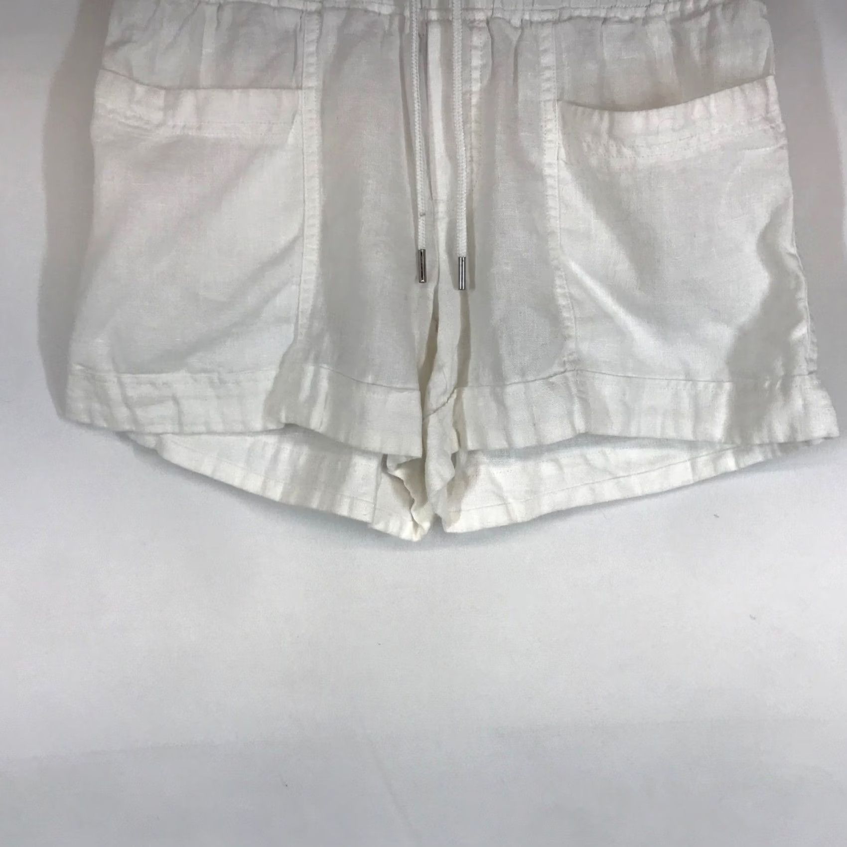 Athleta Athleta Cabo Linen 4" Short White Smocked Drawstring Waist Womens Size 2 Tall Size 26" / US 2 / IT 38 - 3 Thumbnail