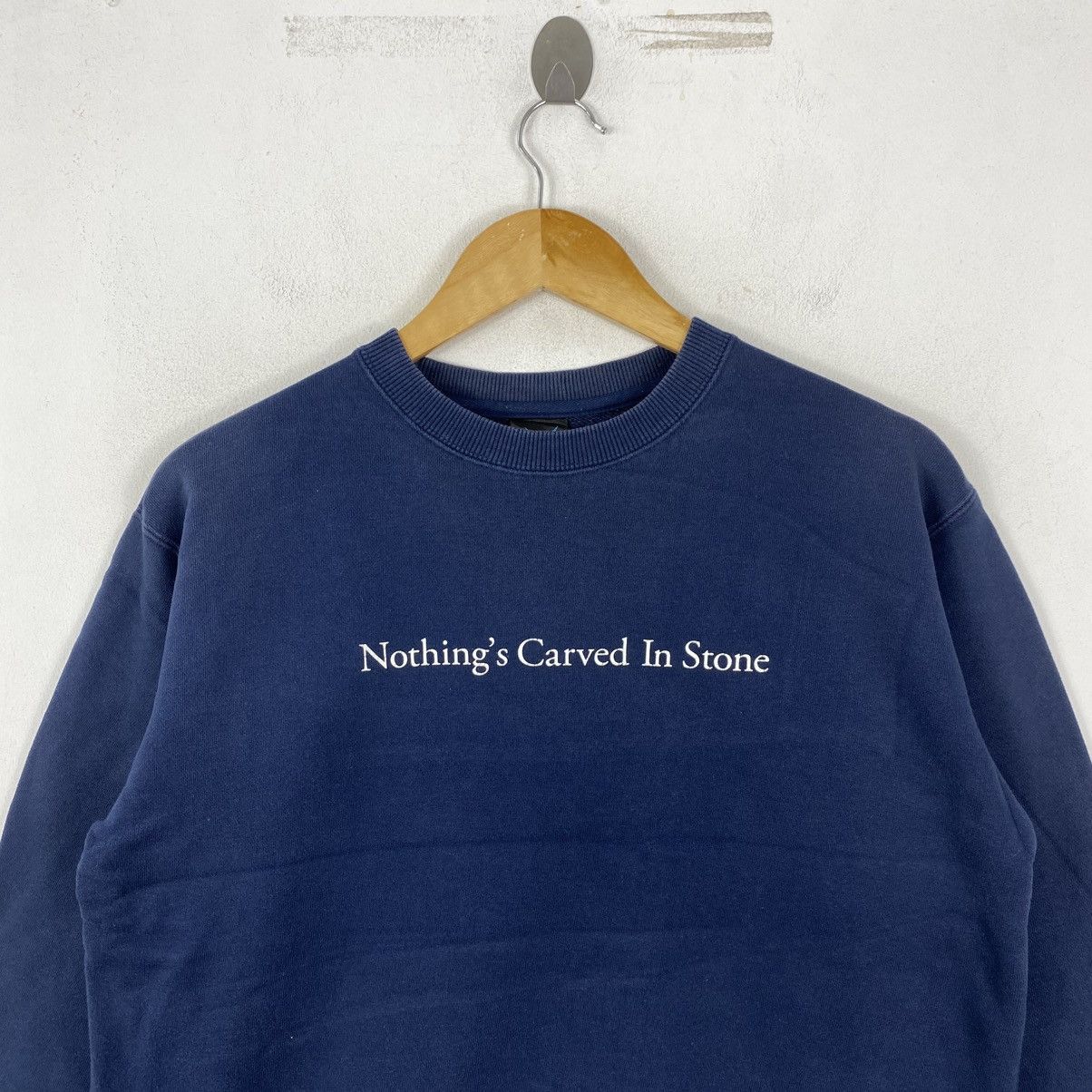 Band Tees Nothing's Carved In Stone Japan Rock Band Sweatshirt Navy M Size US M / EU 48-50 / 2 - 3 Thumbnail