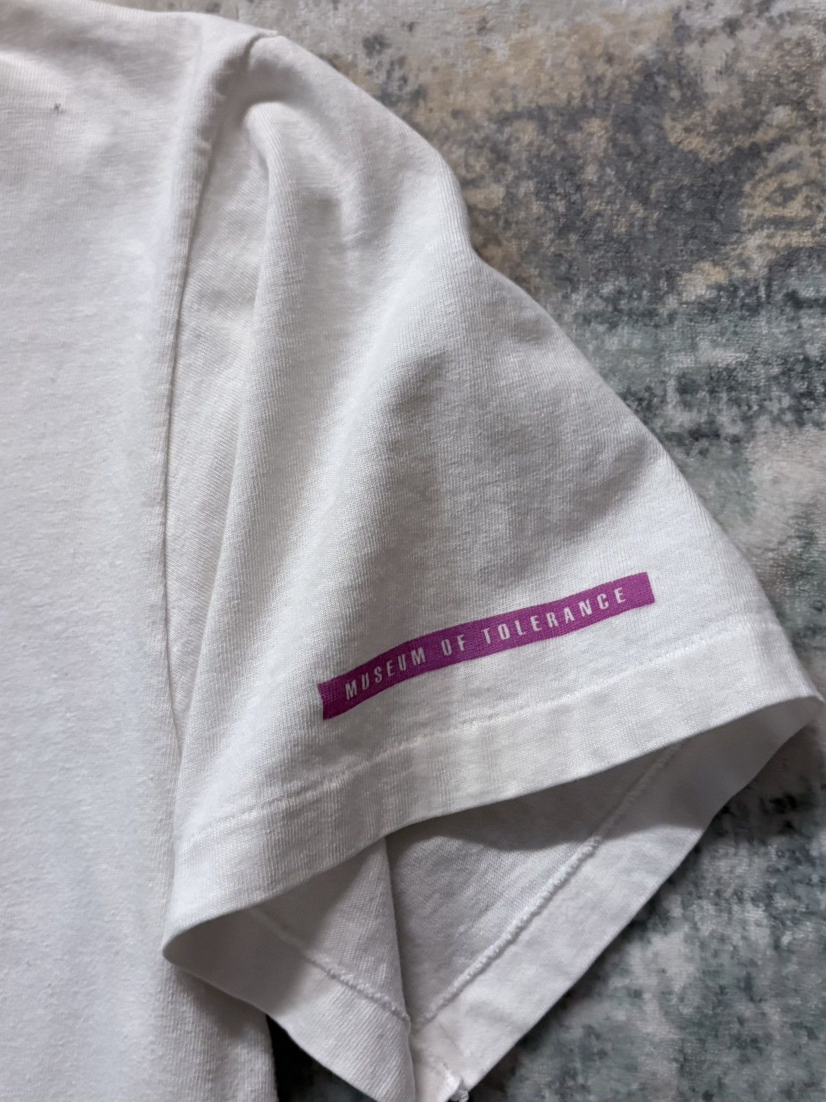 Vintage 90’s Hope Lives When People Remember Vintage Tee Size US L / EU 52-54 / 3 - 4 Thumbnail