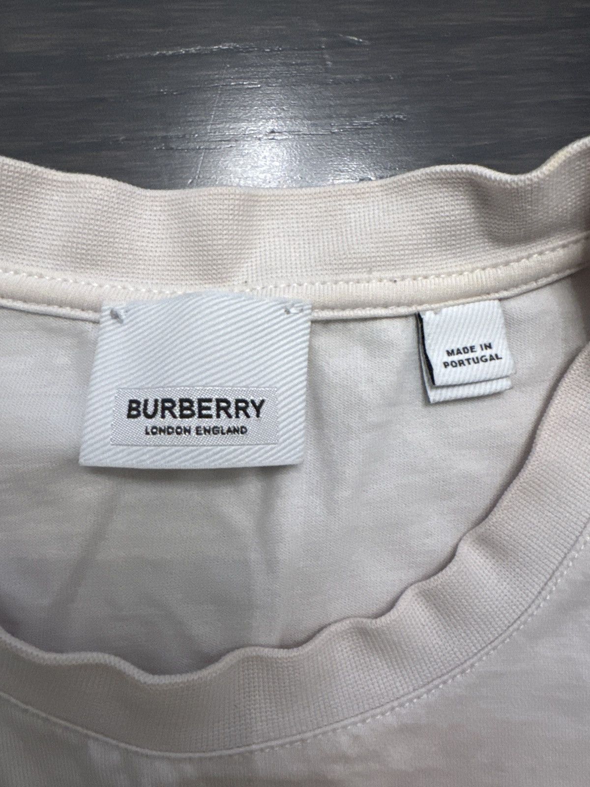 Burberry Burberry Swan t shirt Size US M / EU 48-50 / 2 - 4 Thumbnail