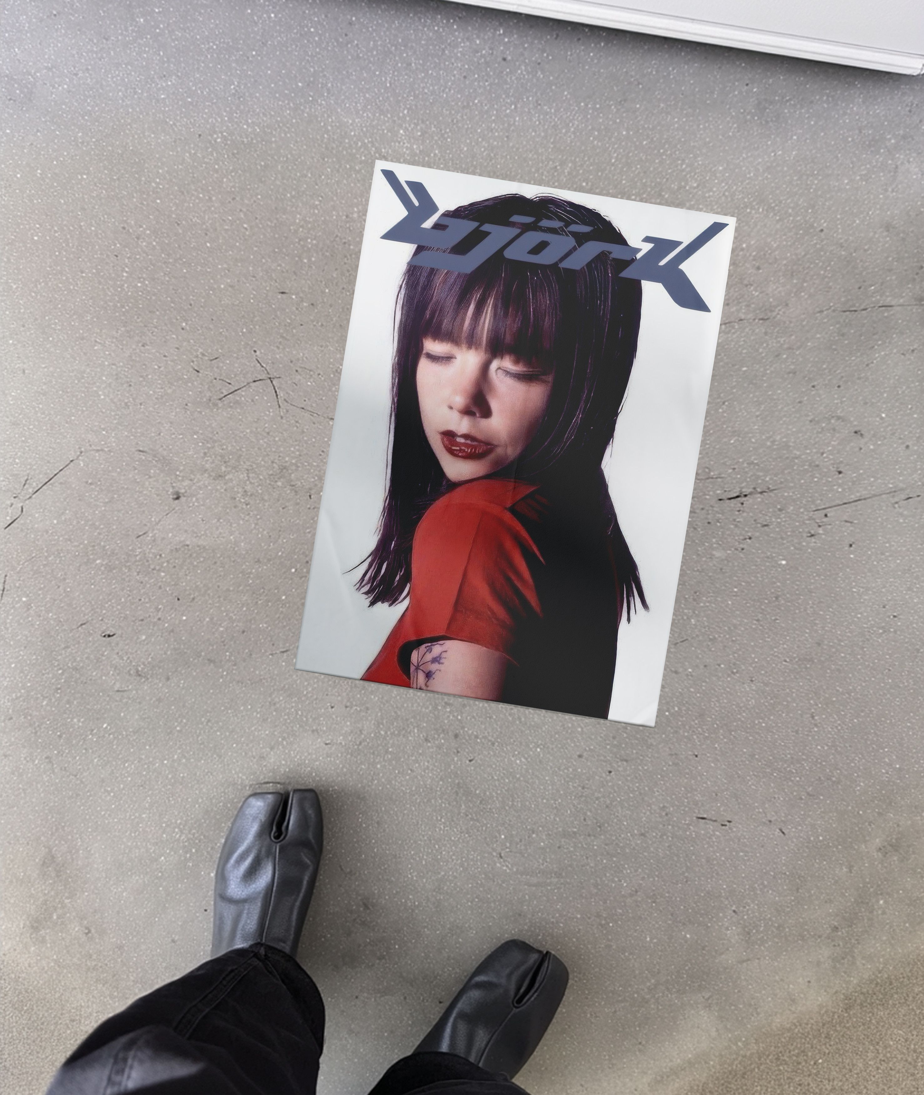 Band Tees Bjork Poster Print Shirt Shirt Gift Vintage Music 90s Merch Size ONE SIZE - 3 Thumbnail